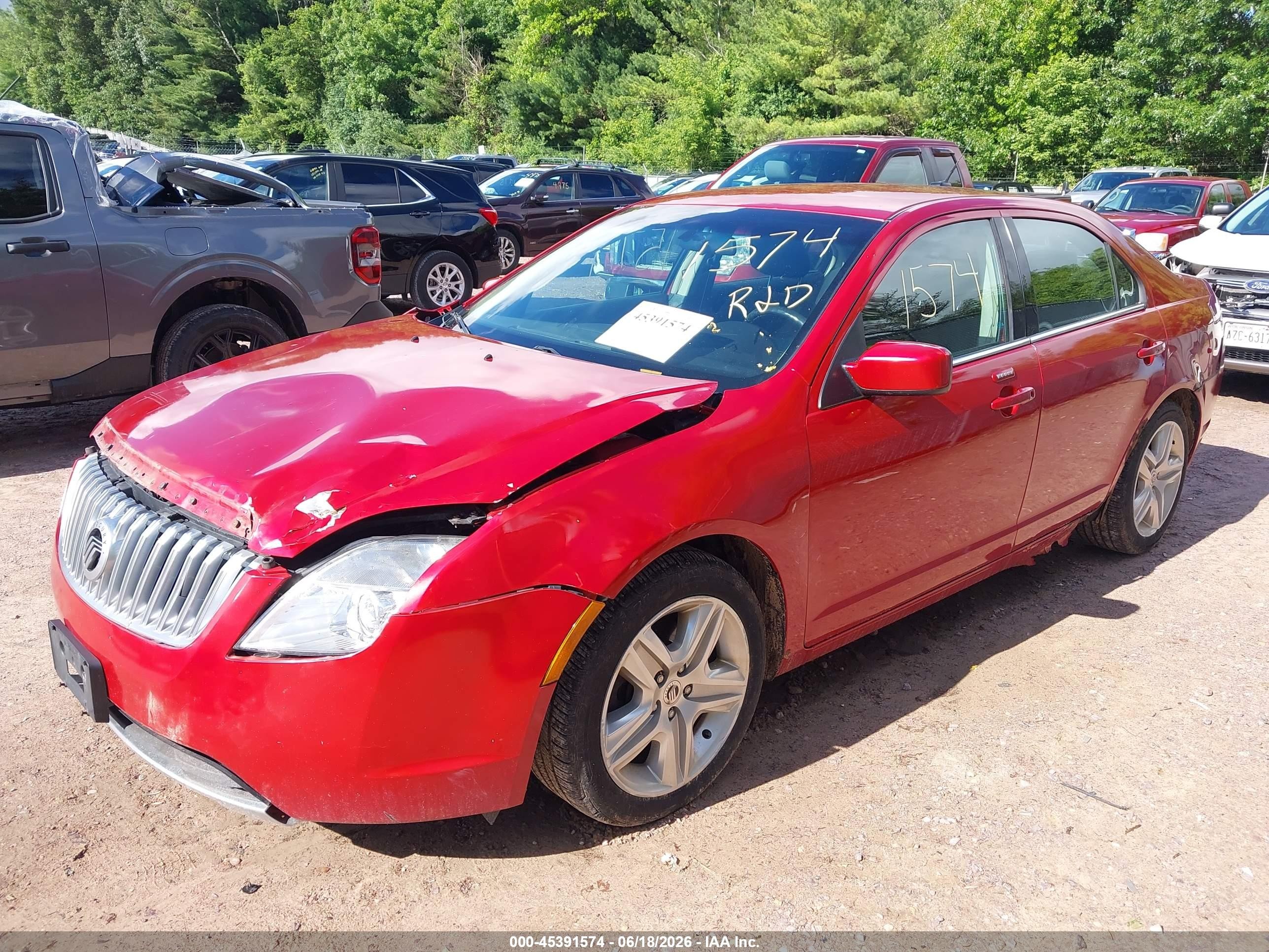 2010 Mercury Milan   Red vin: 3MEHM0HA8AR642616