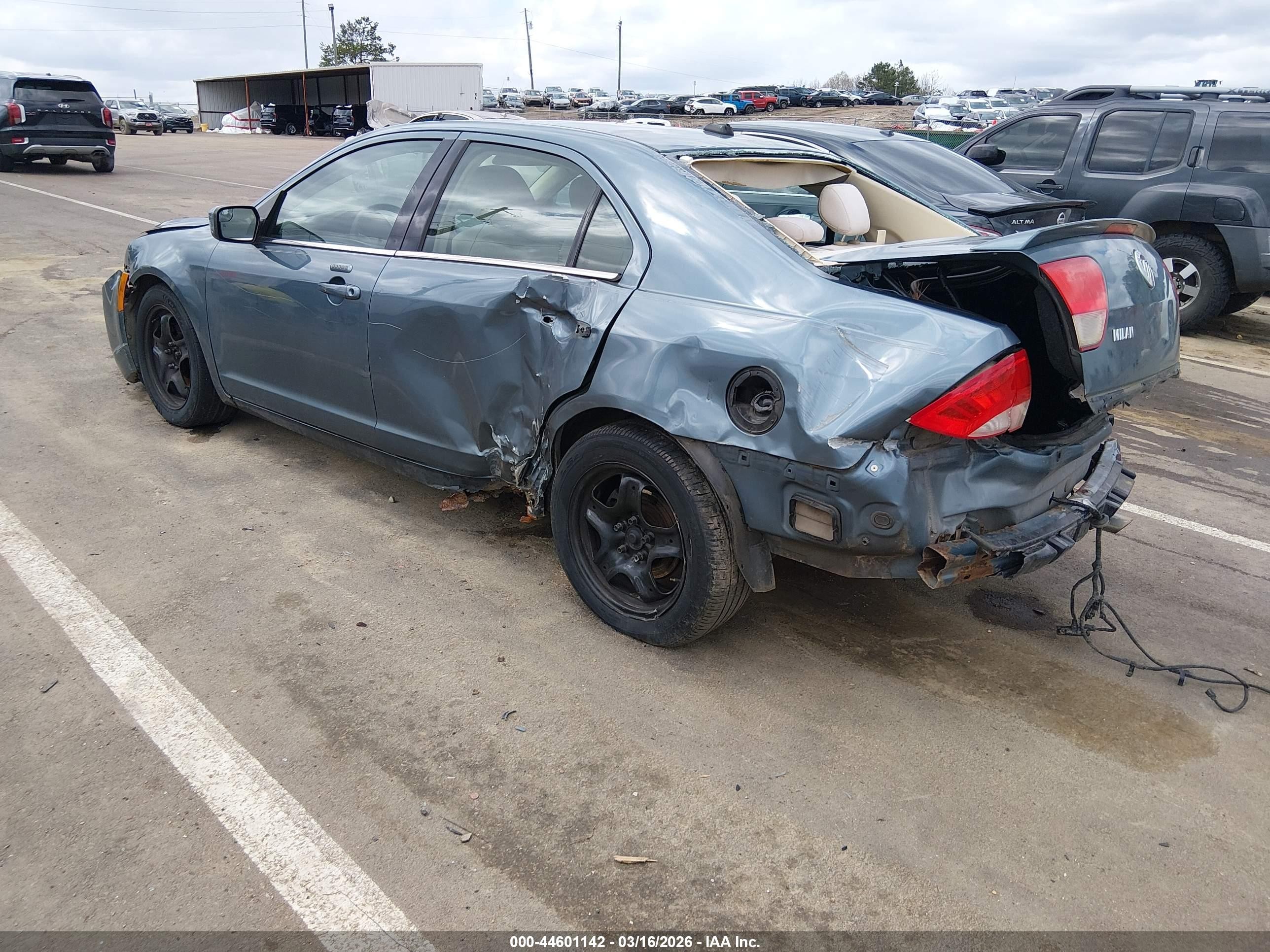 2011 Mercury Milan Синий vin: 3MEHM0HA8BR601310