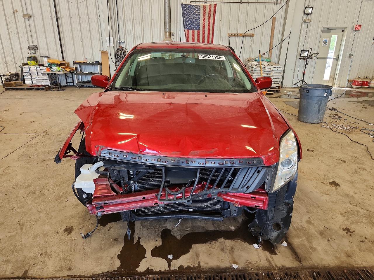 2010 Mercury Milan Red vin: 3MEHM0HA9AR642074
