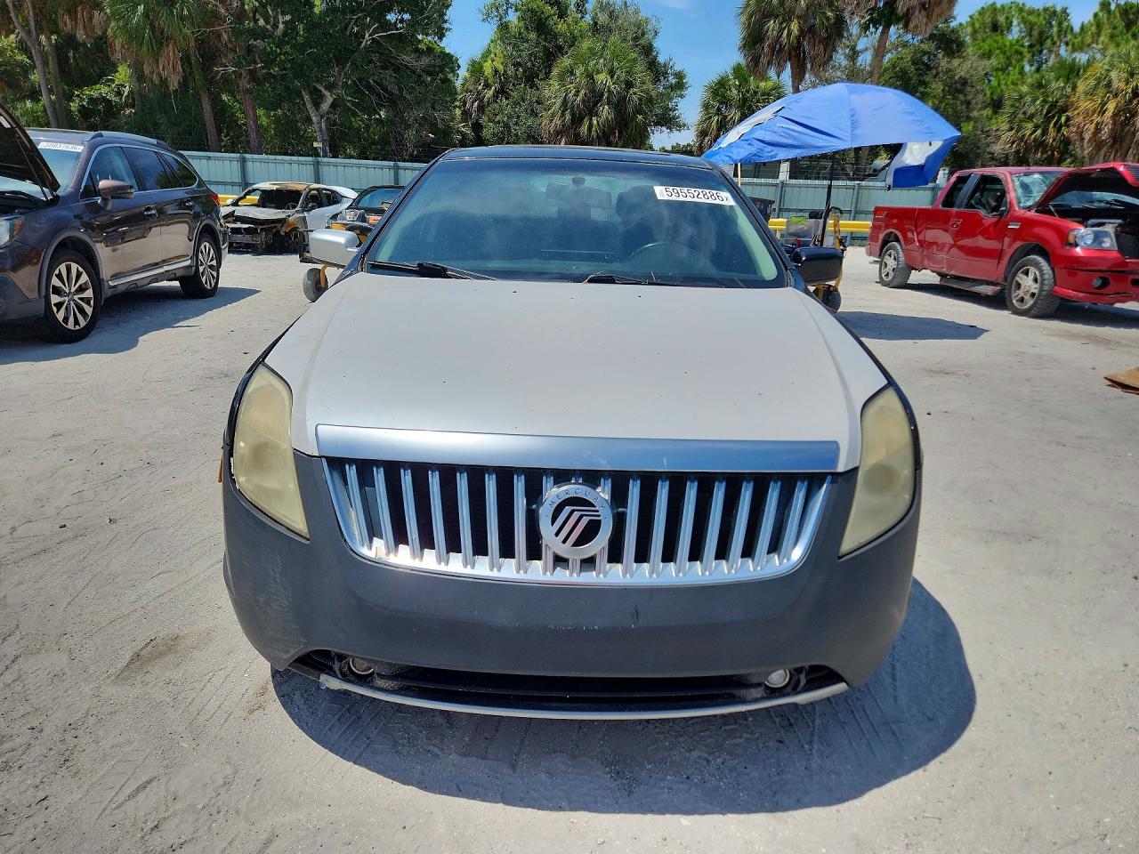 2011 Mercury Milan Черный vin: 3MEHM0HA9BR600571