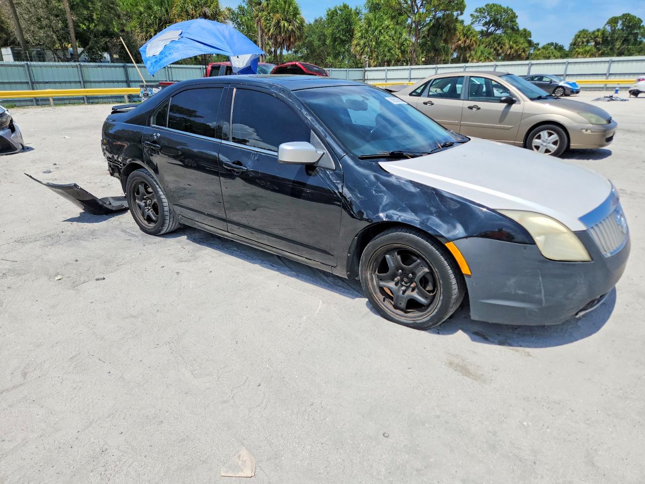 2011 Mercury Milan Черный vin: 3MEHM0HA9BR600571