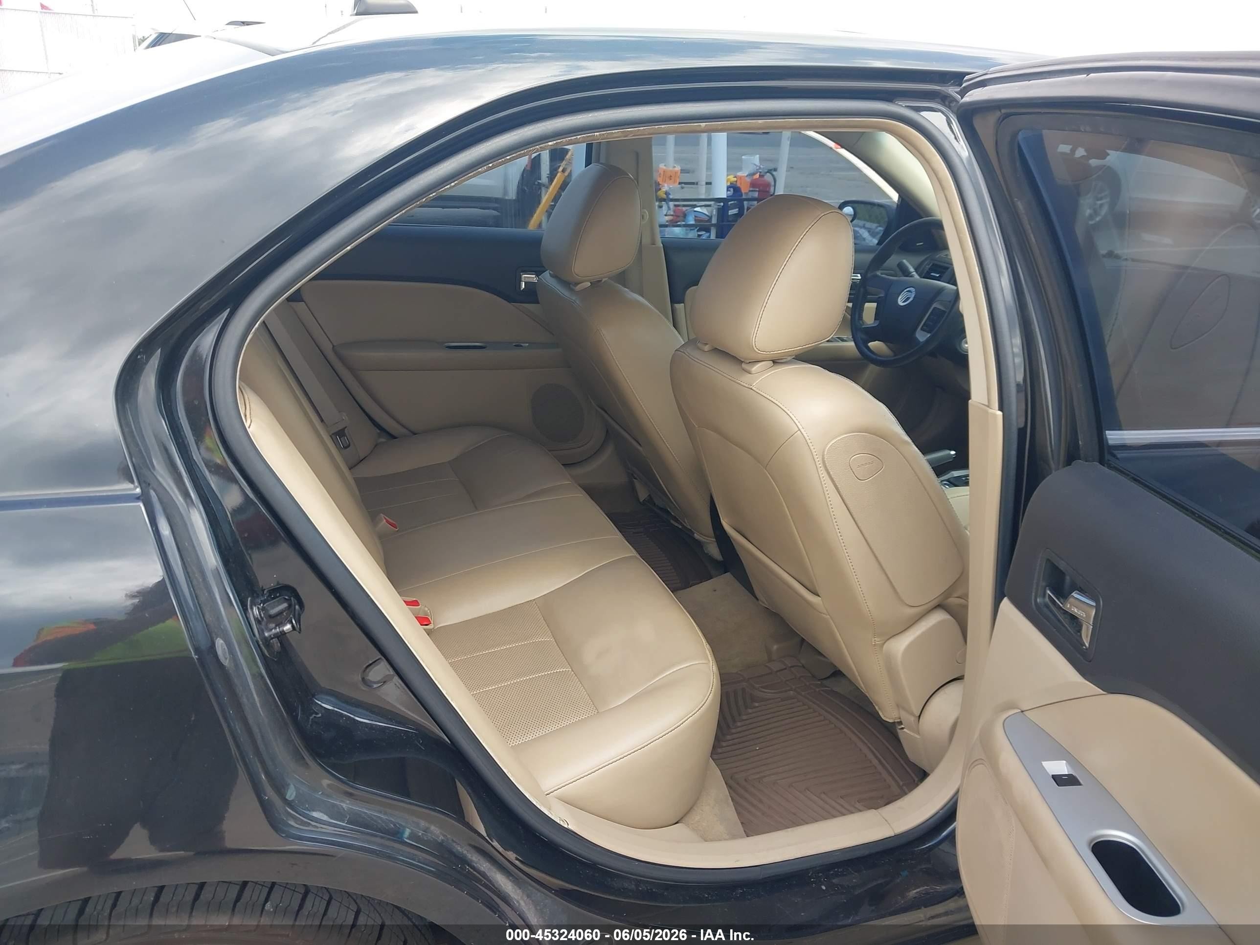 2010 Mercury Milan Premier Черный vin: 3MEHM0JA1AR615980