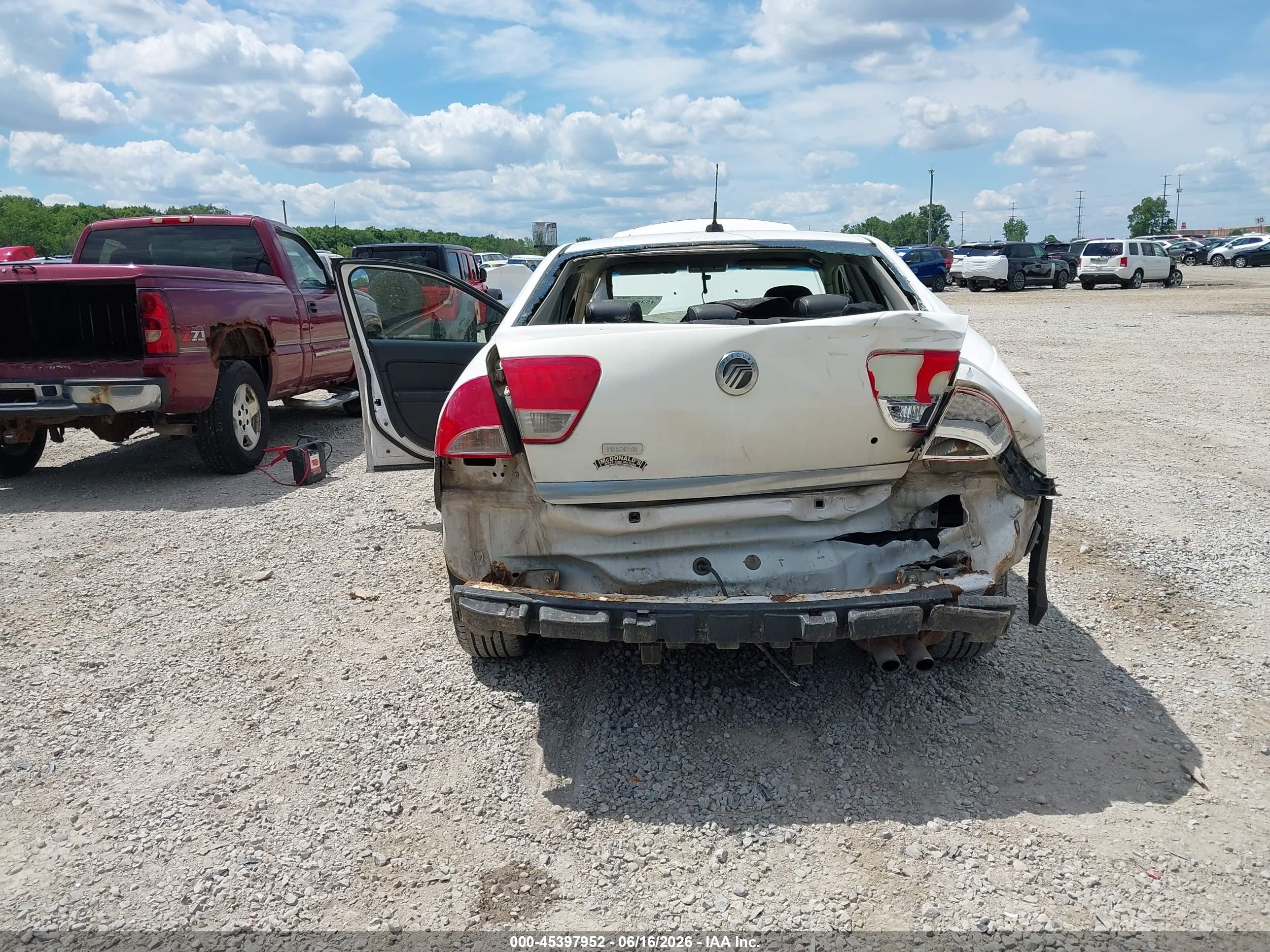 2010 Mercury Milan Premier Белый vin: 3MEHM0JA1AR654875