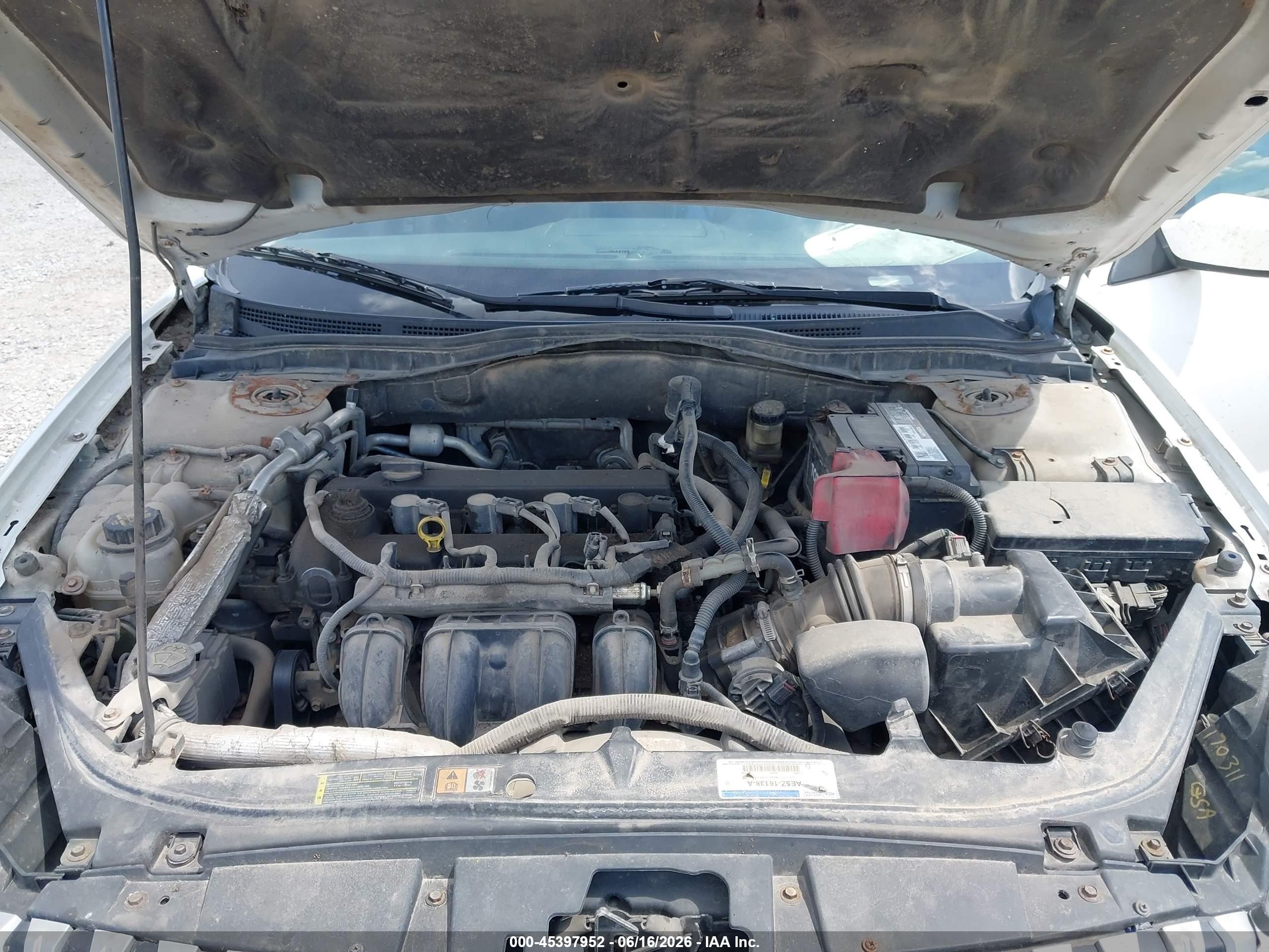 2010 Mercury Milan Premier Белый vin: 3MEHM0JA1AR654875