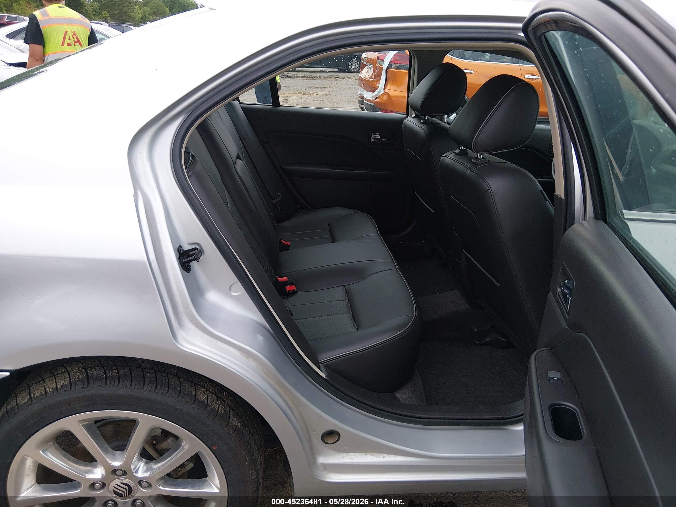 2011 Mercury Milan Premier Gray vin: 3MEHM0JA3BR600317