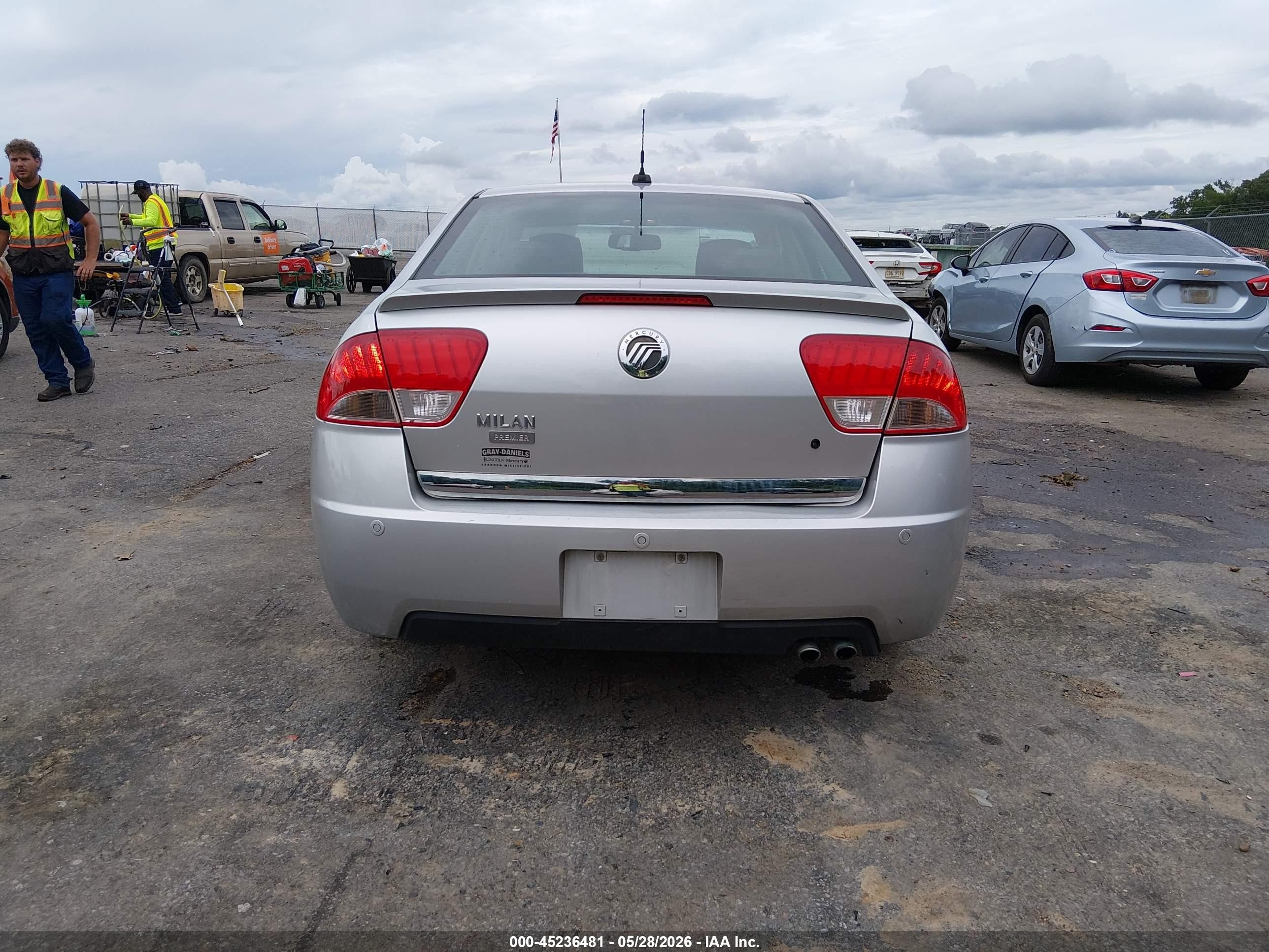 2011 Mercury Milan Premier Gray vin: 3MEHM0JA3BR600317