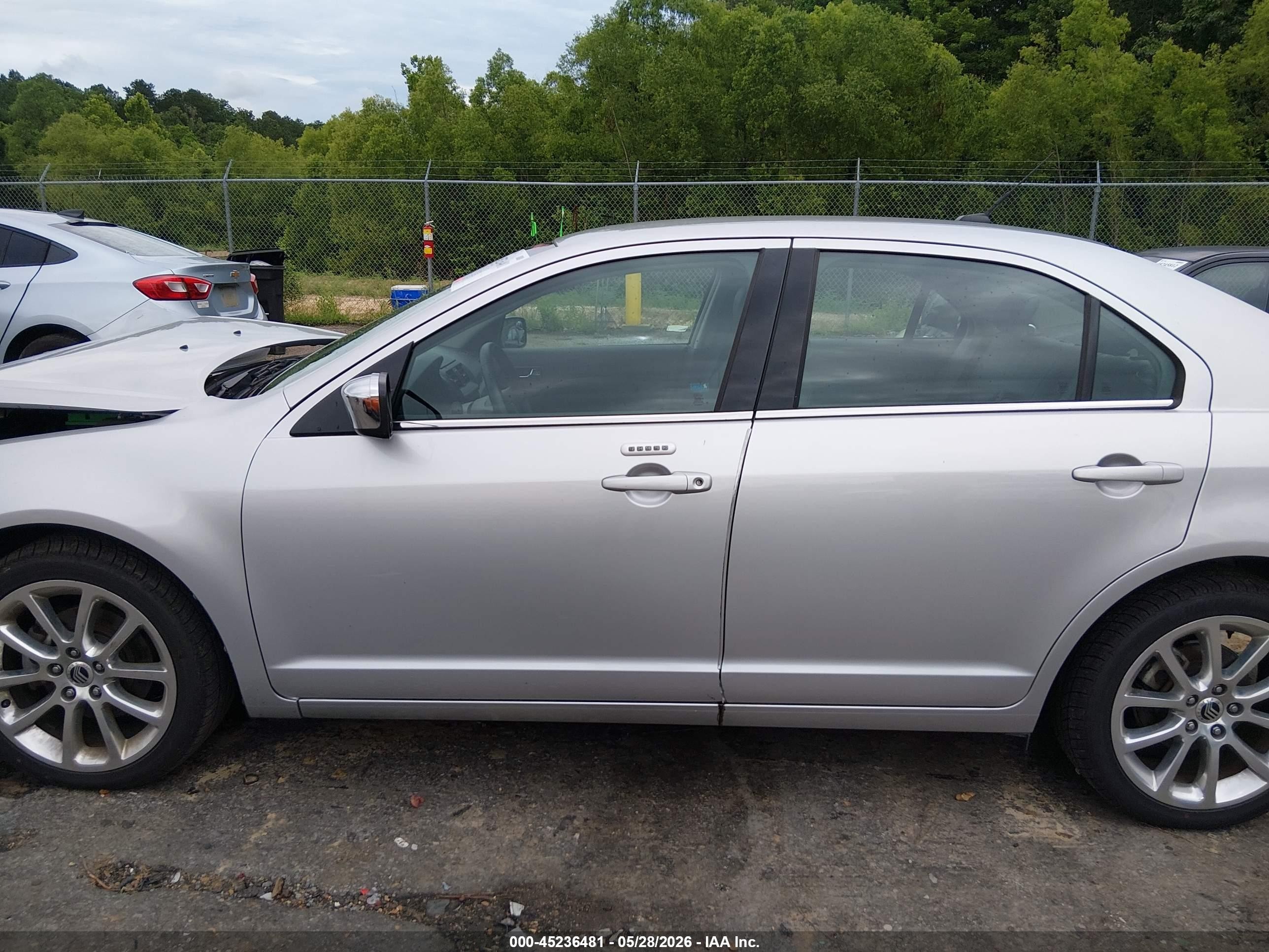 2011 Mercury Milan Premier Gray vin: 3MEHM0JA3BR600317
