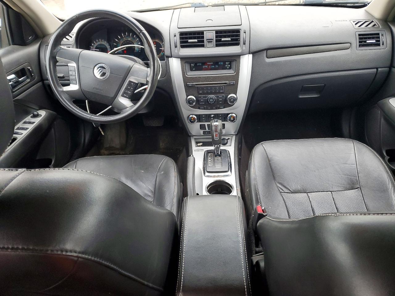 2010 Mercury Milan Premier Silver vin: 3MEHM0JA5AR627632