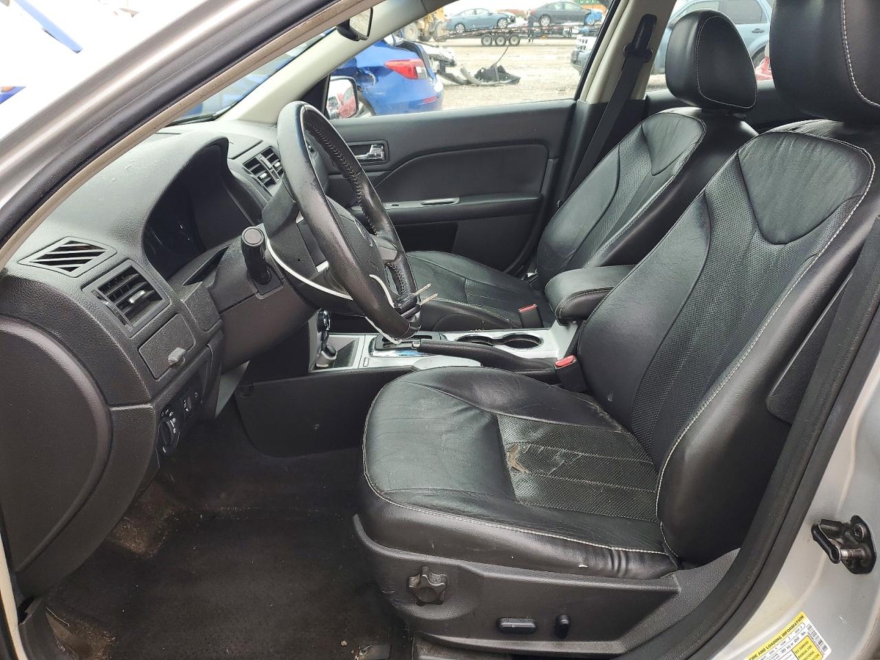 2010 Mercury Milan Premier Silver vin: 3MEHM0JA5AR627632