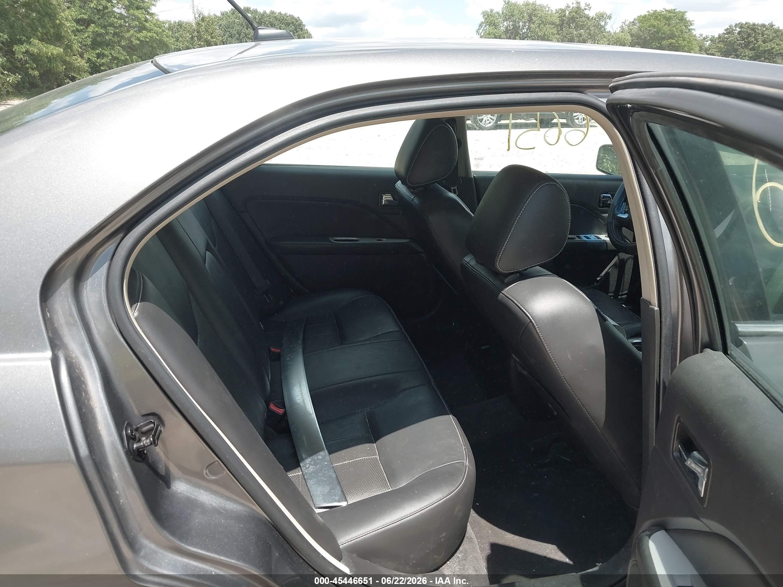 2011 Mercury Milan Premier Gray vin: 3MEHM0JA5BR602666