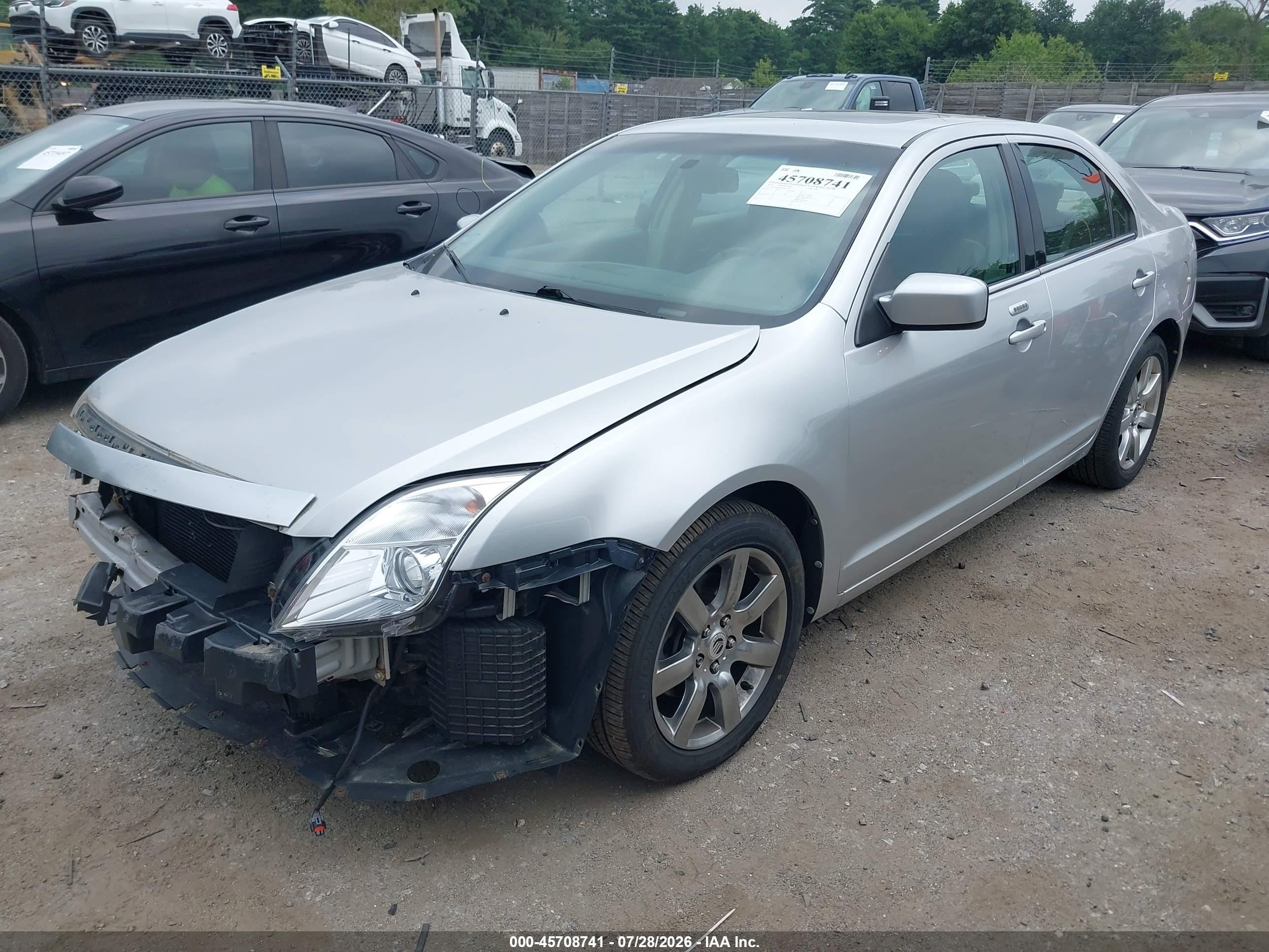 2010 Mercury Milan Premier Silver vin: 3MEHM0JA8AR627592