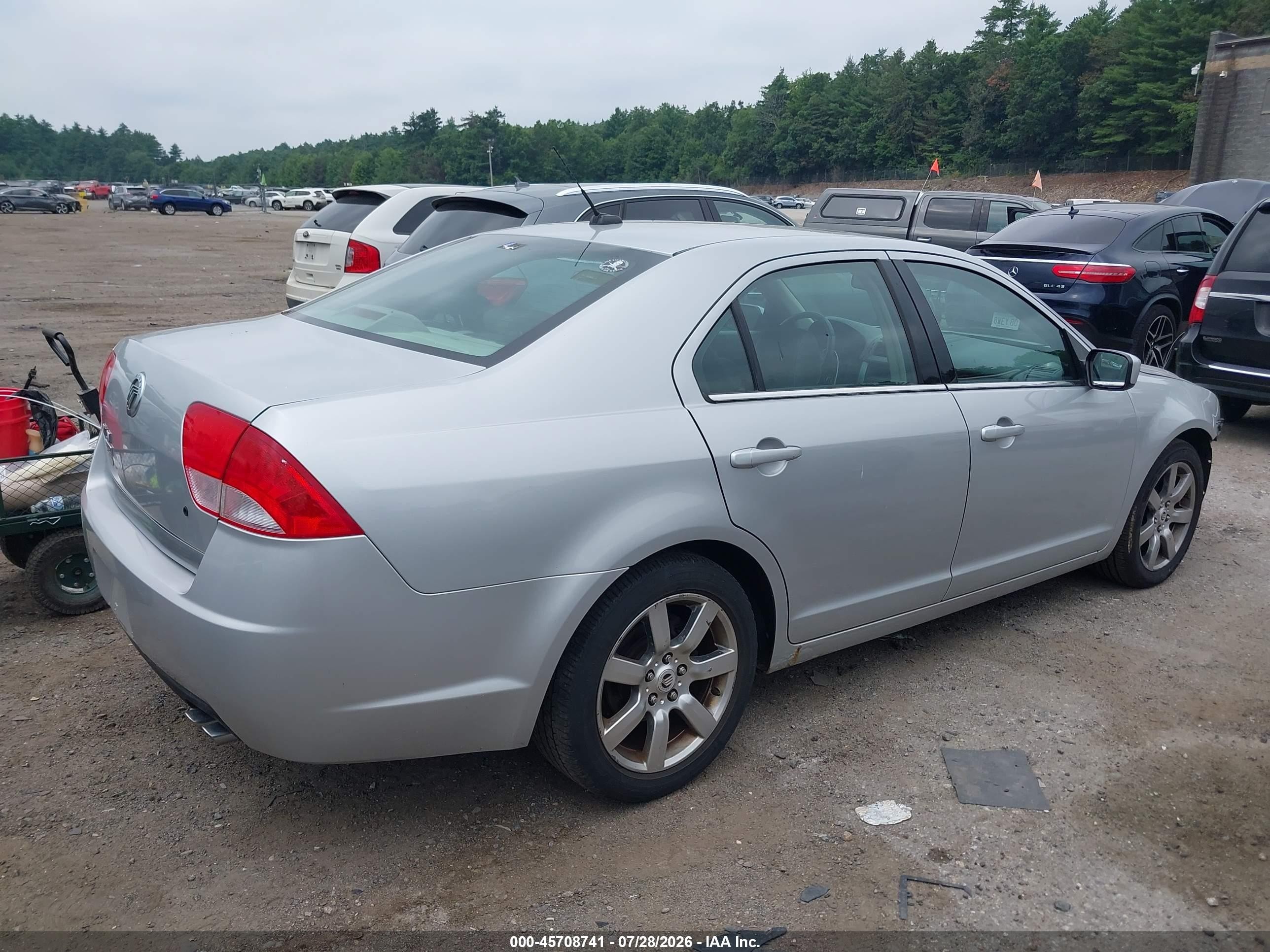 2010 Mercury Milan Premier Silver vin: 3MEHM0JA8AR627592