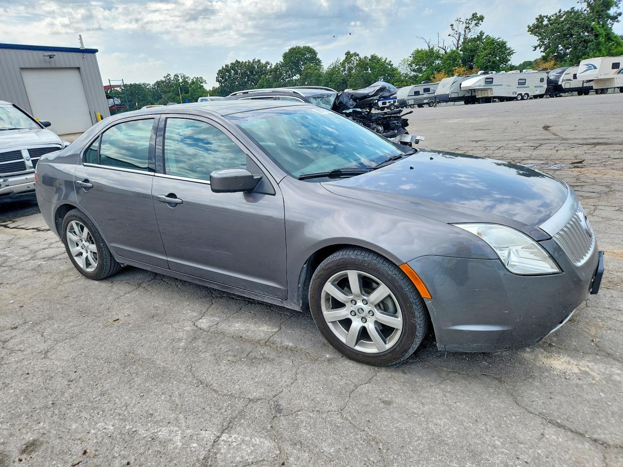 2010 Mercury Milan Premier Серый vin: 3MEHM0JAXAR638965