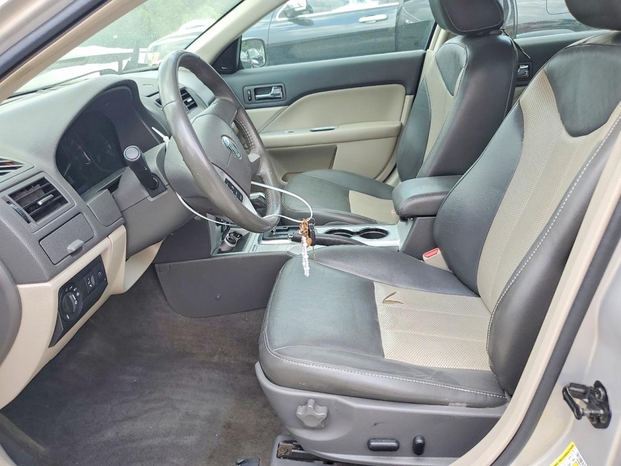 2010 Mercury Milan Premier Beige vin: 3MEHM0JG0AR628918