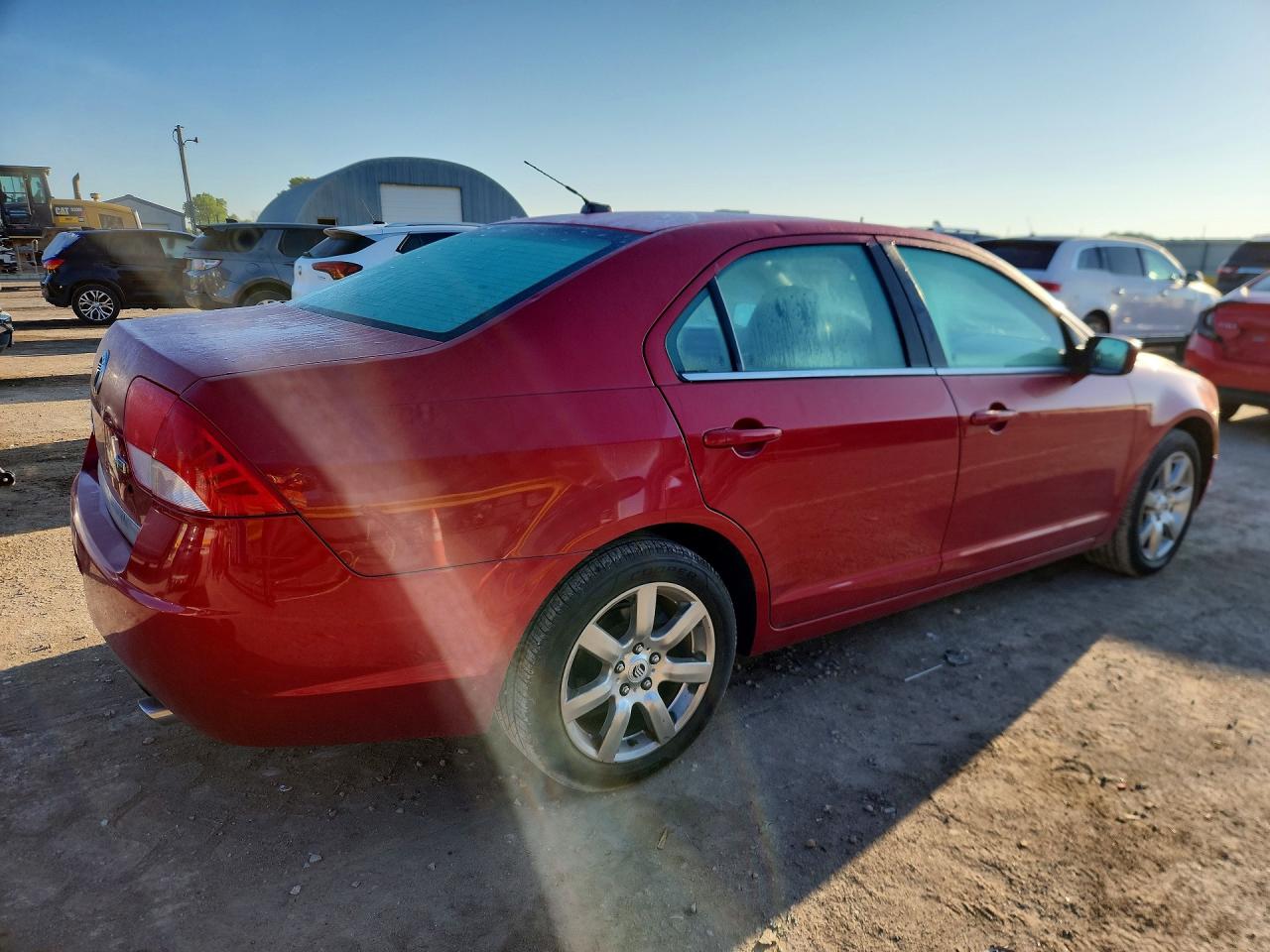 2010 Mercury Milan Premier Red vin: 3MEHM0JG2AR653092
