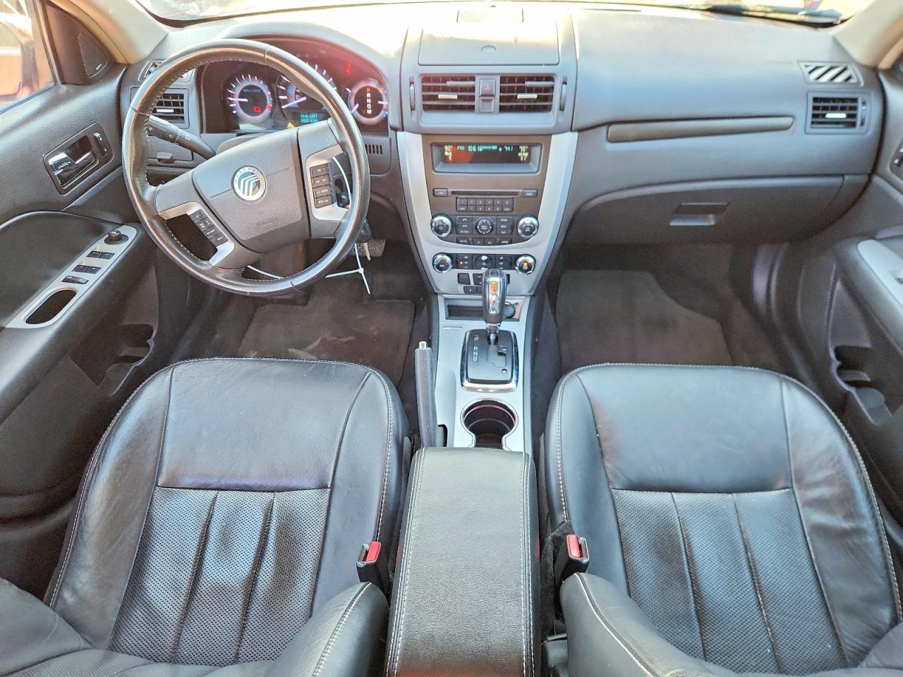2010 Mercury Milan Premier Red vin: 3MEHM0JG2AR653092