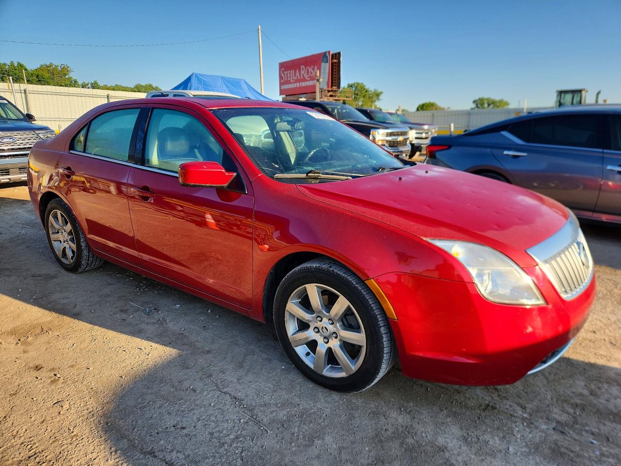 2010 Mercury Milan Premier Red vin: 3MEHM0JG2AR653092