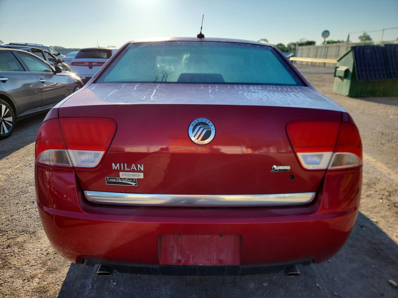 2010 Mercury Milan Premier Red vin: 3MEHM0JG2AR653092