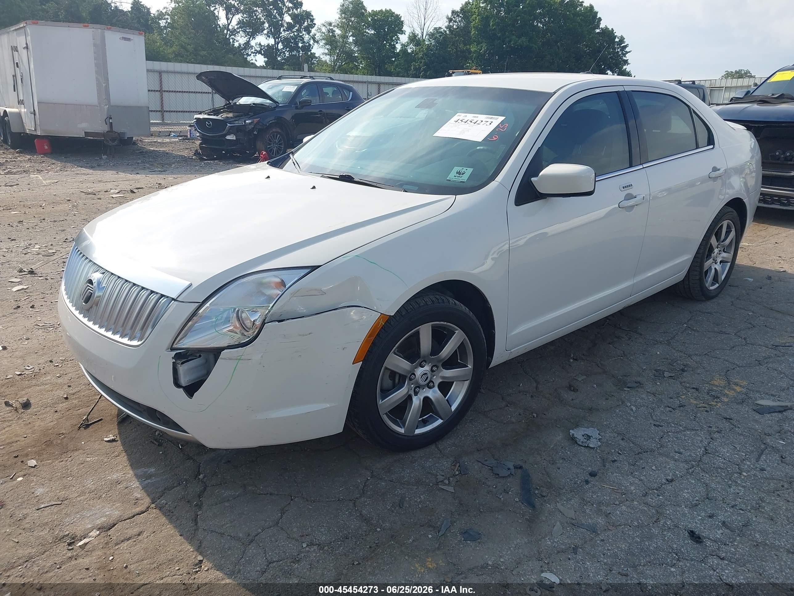 2011 Mercury Milan Premier White vin: 3MEHM0JG2BR603584