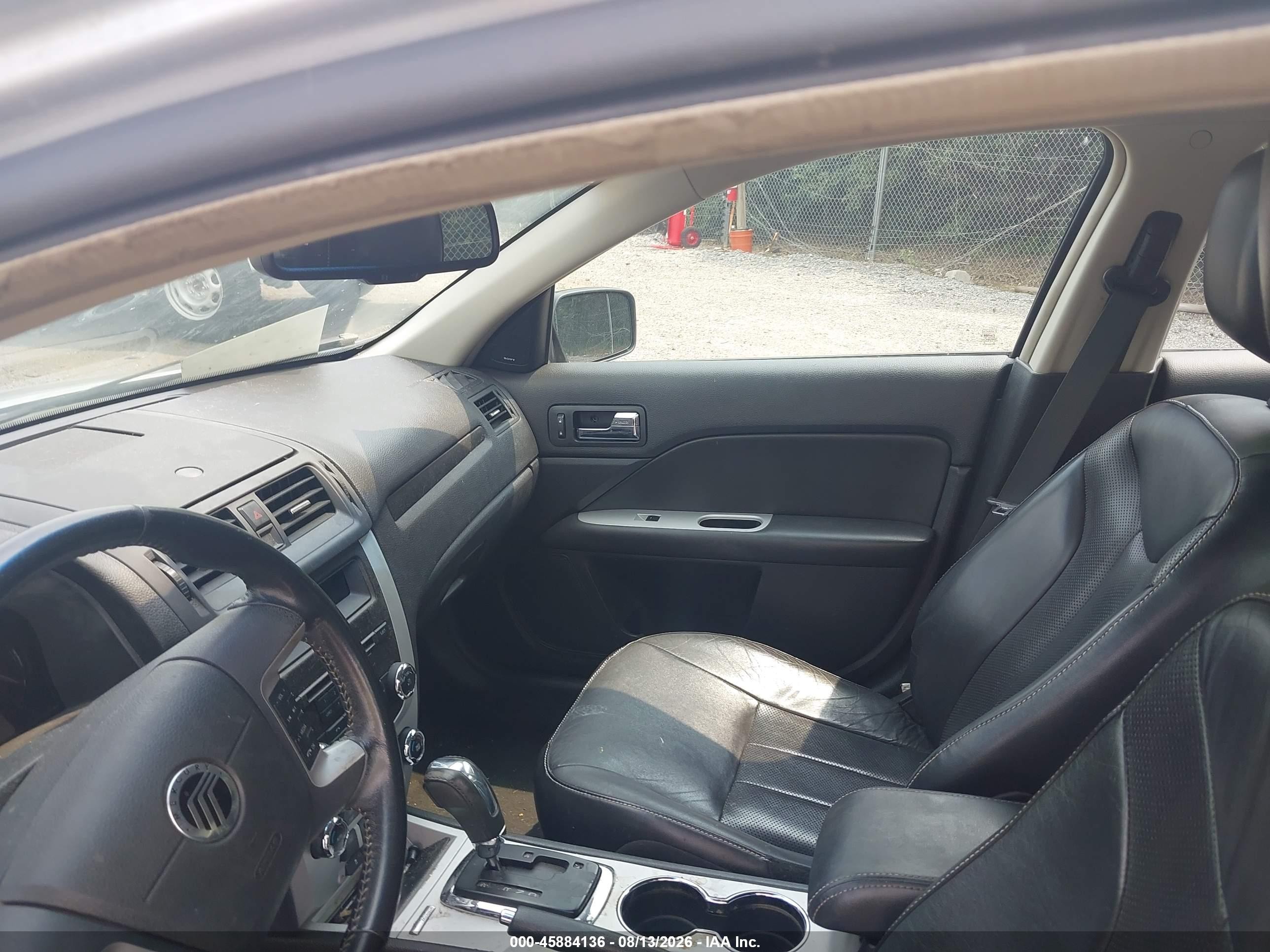 2010 Mercury Milan Premier Silver vin: 3MEHM0JG3AR612437