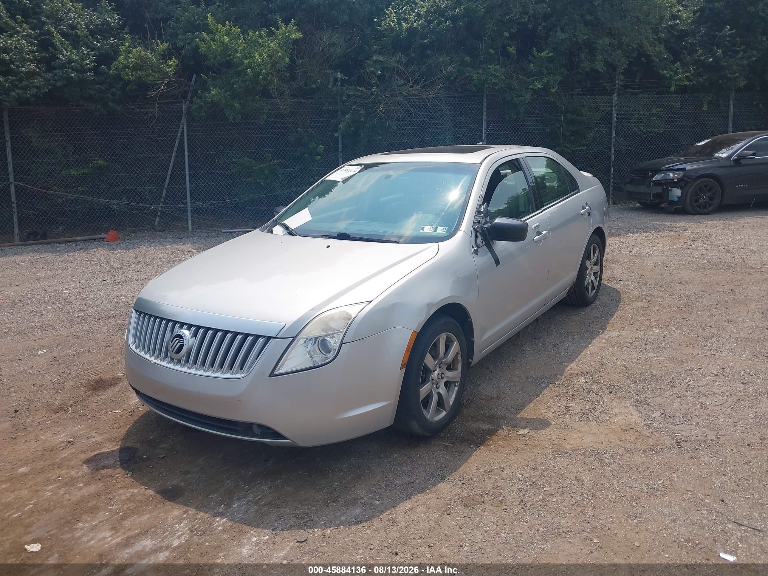 2010 Mercury Milan Premier Silver vin: 3MEHM0JG3AR612437