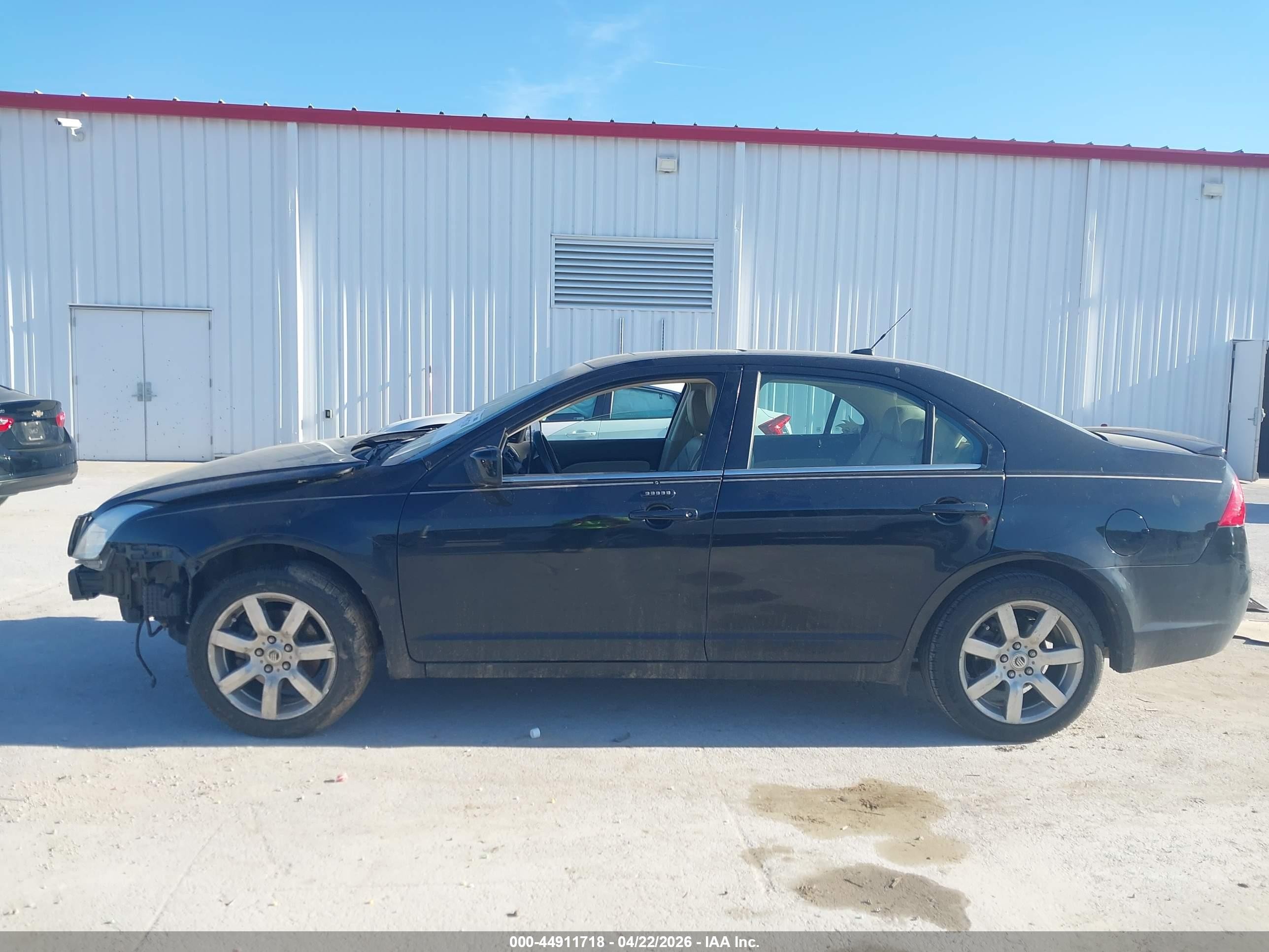 2010 Mercury Milan Premier Black vin: 3MEHM0JG3AR632266