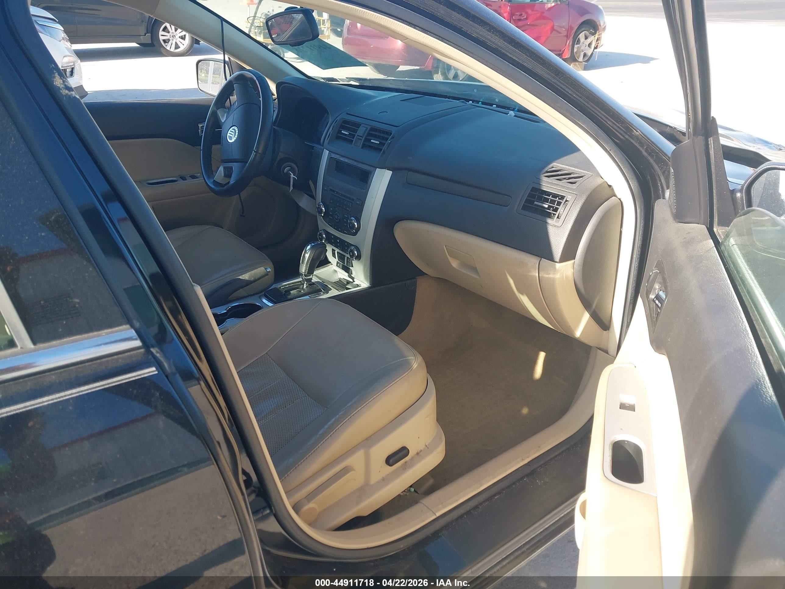 2010 Mercury Milan Premier Black vin: 3MEHM0JG3AR632266