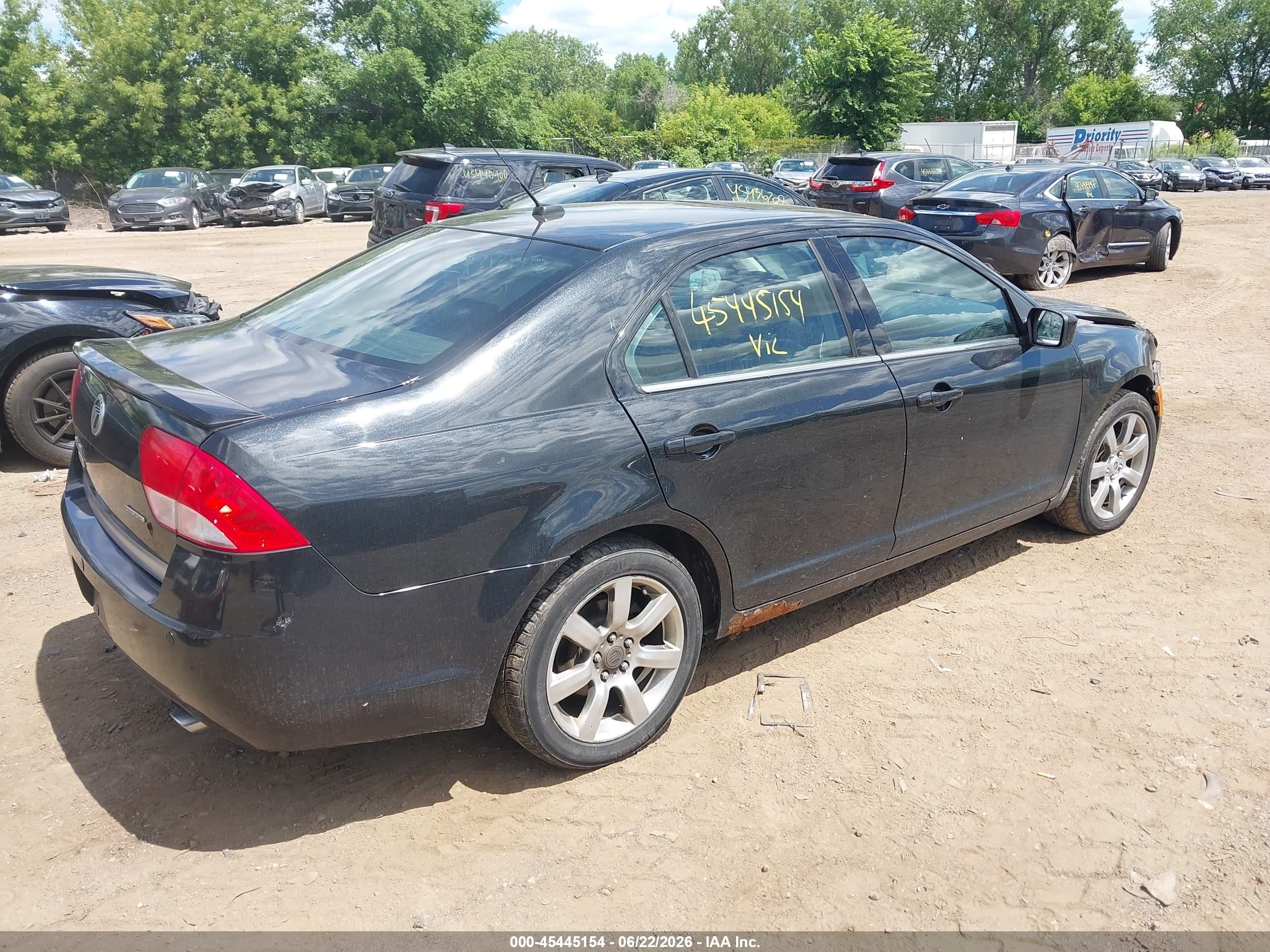 2011 Mercury Milan Premier Black vin: 3MEHM0JG3BR600645