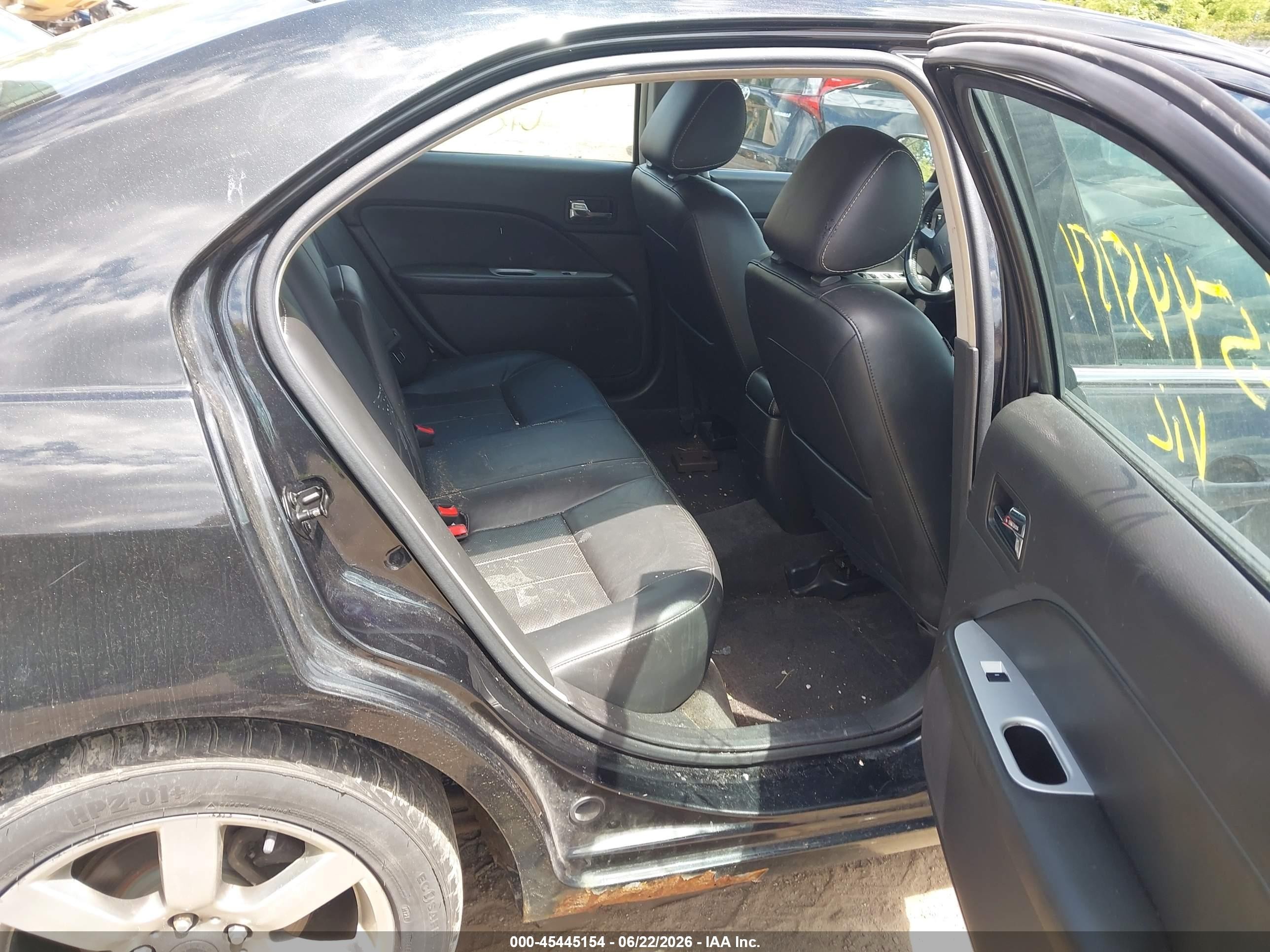 2011 Mercury Milan Premier Black vin: 3MEHM0JG3BR600645