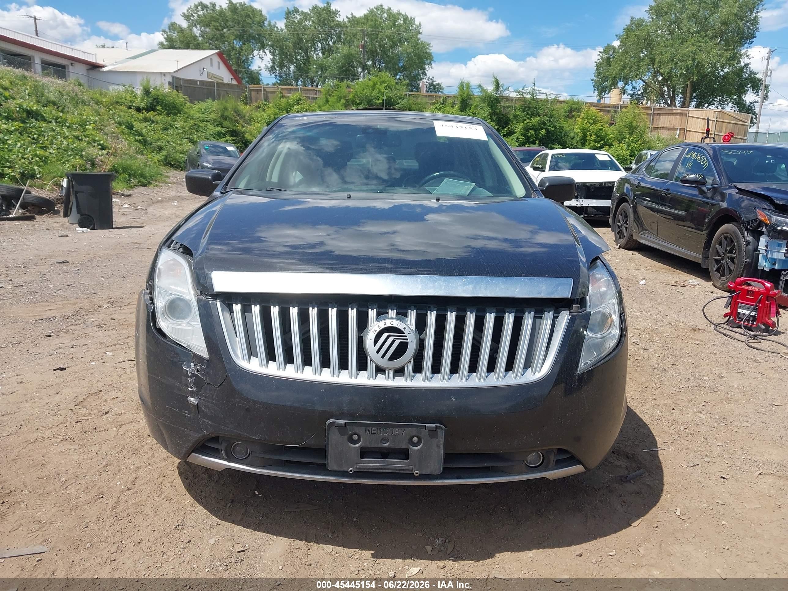2011 Mercury Milan Premier Black vin: 3MEHM0JG3BR600645