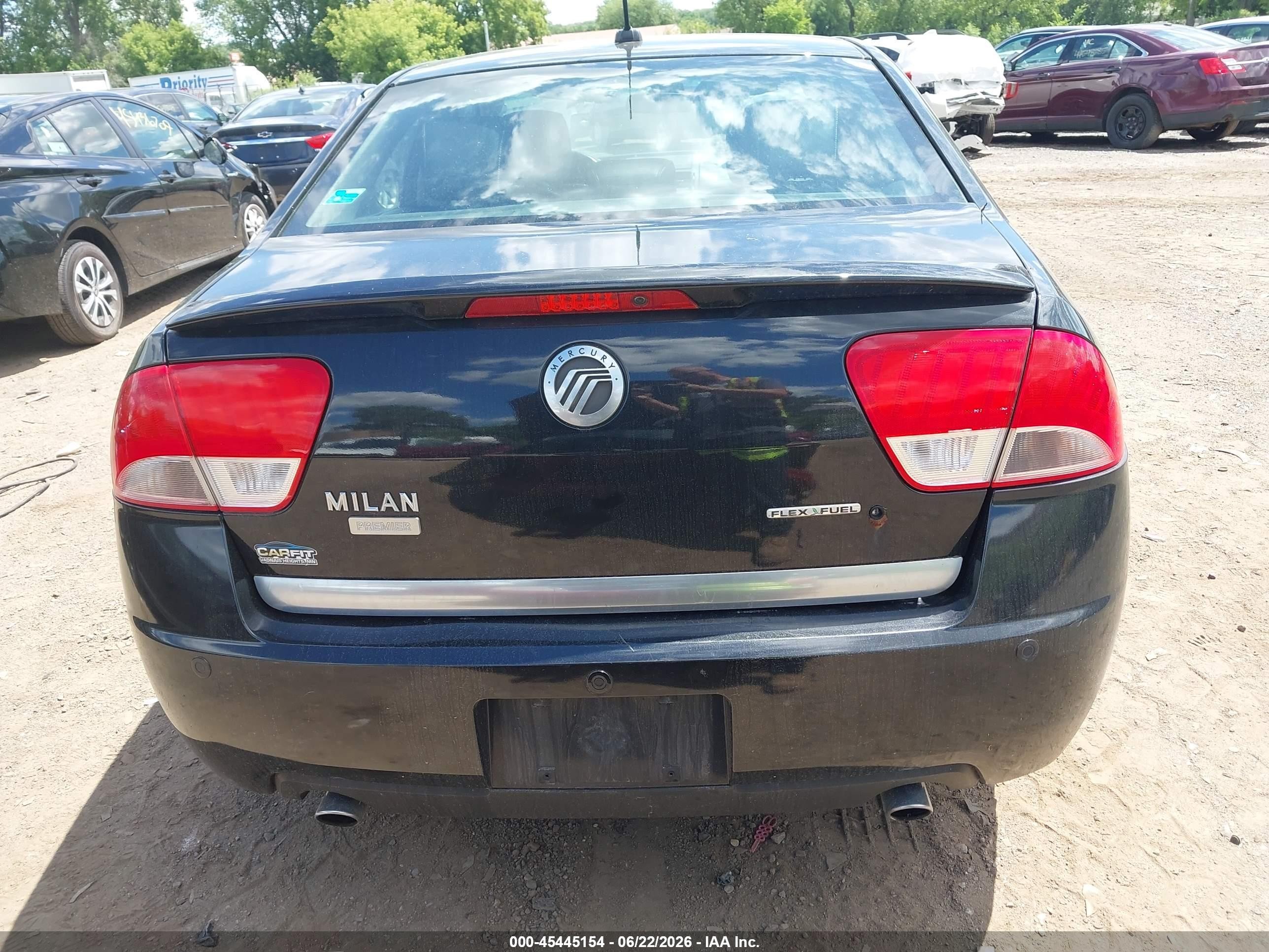 2011 Mercury Milan Premier Black vin: 3MEHM0JG3BR600645