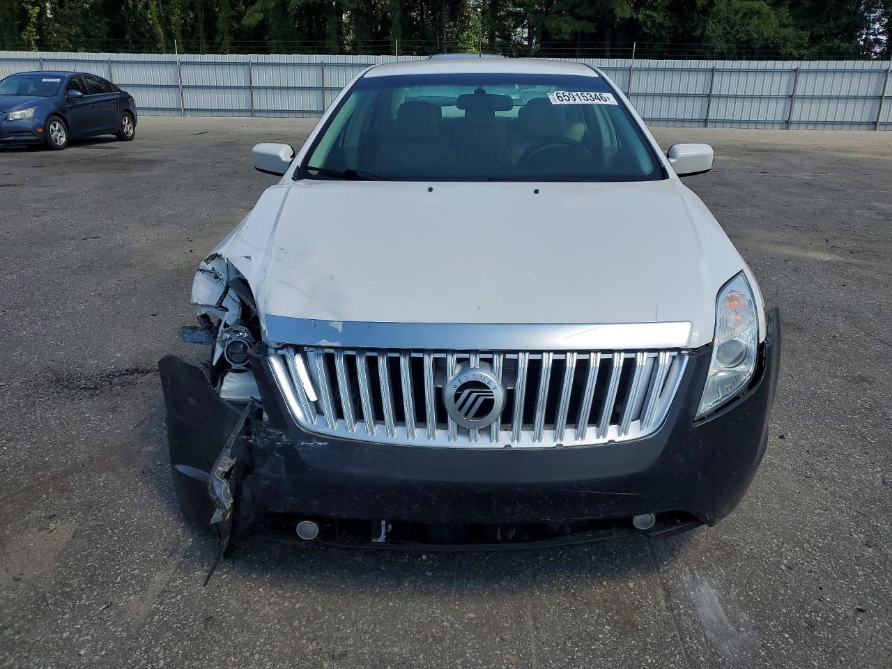2010 Mercury Milan Premier White vin: 3MEHM0JG4AR653045