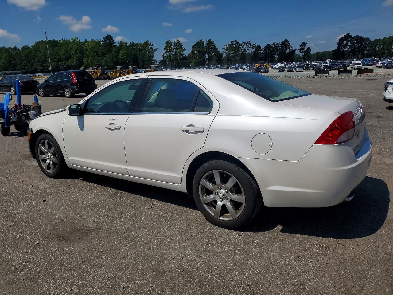 2010 Mercury Milan Premier White vin: 3MEHM0JG4AR653045