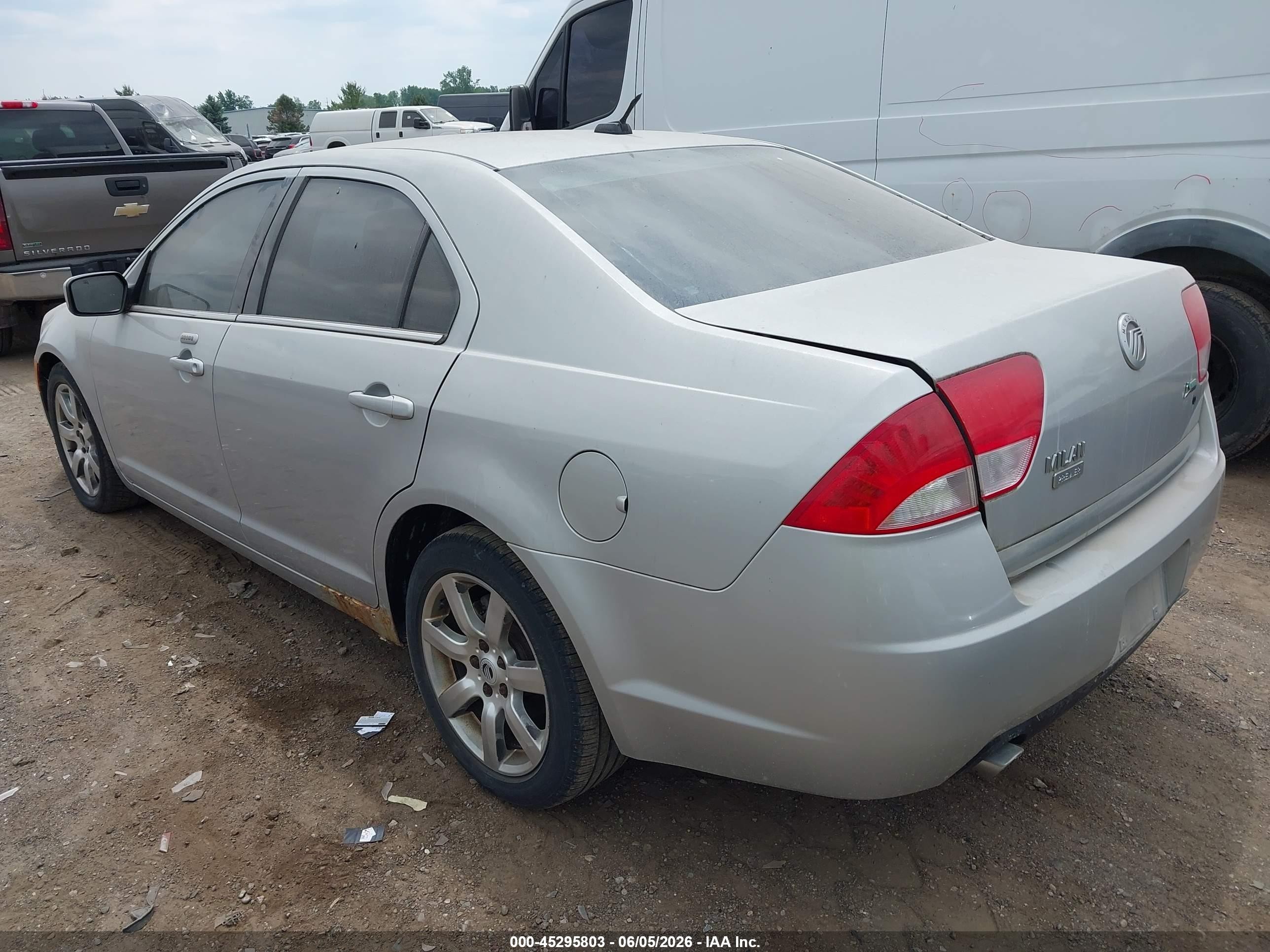 2010 Mercury Milan Premier Silver vin: 3MEHM0JG6AR641821