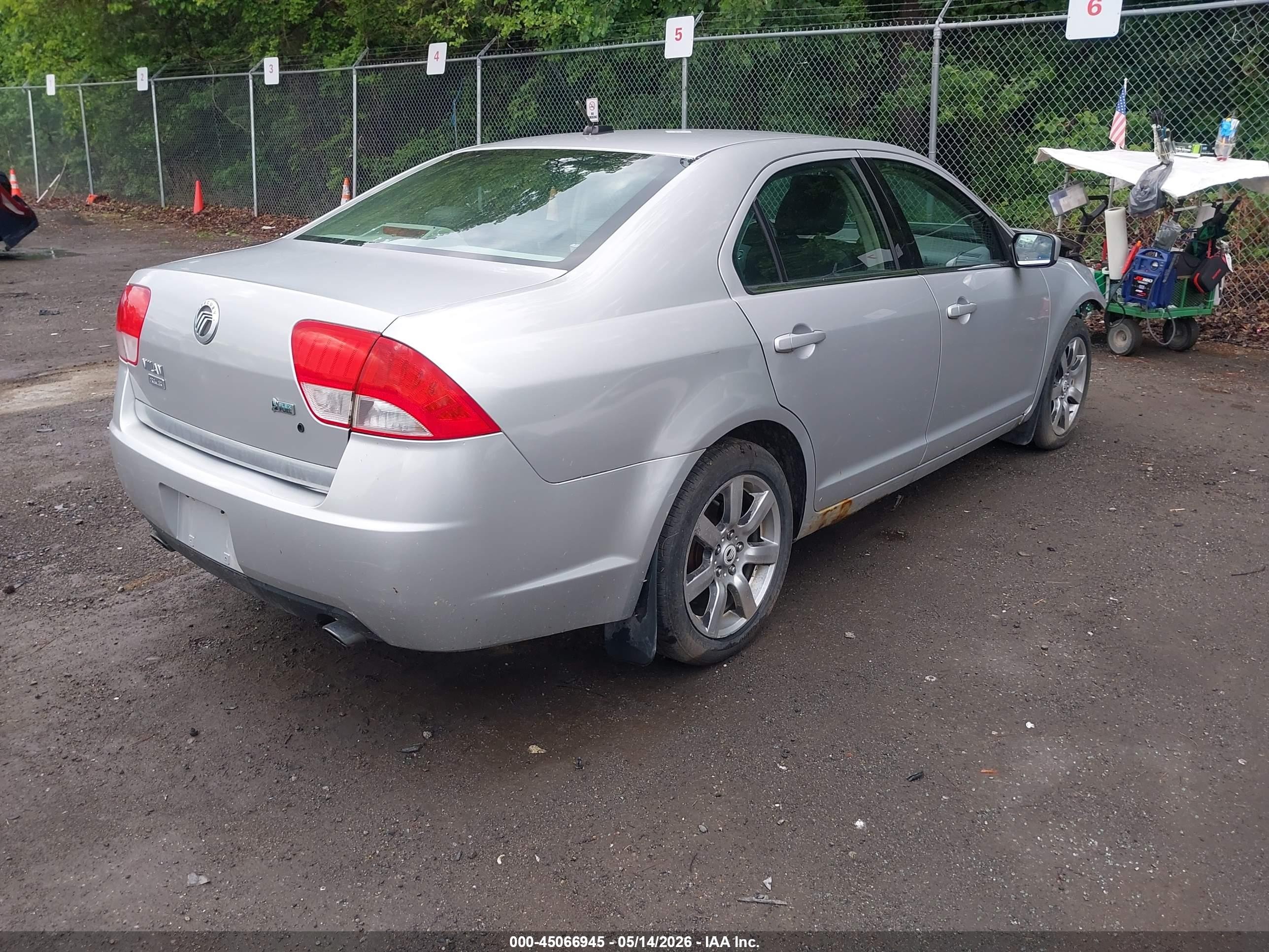 2010 Mercury Milan Premier Silver vin: 3MEHM0JG6AR659154