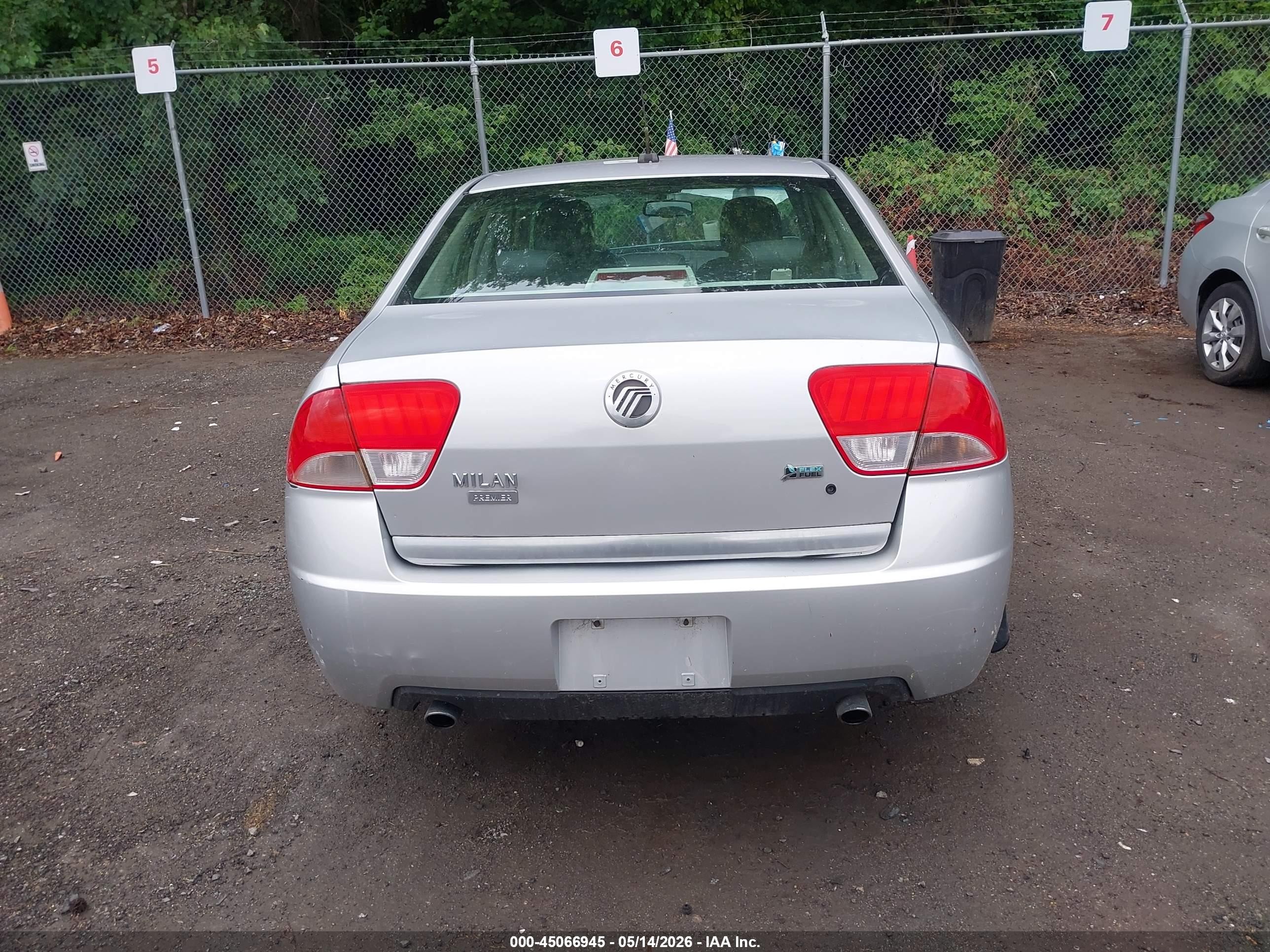 2010 Mercury Milan Premier Silver vin: 3MEHM0JG6AR659154