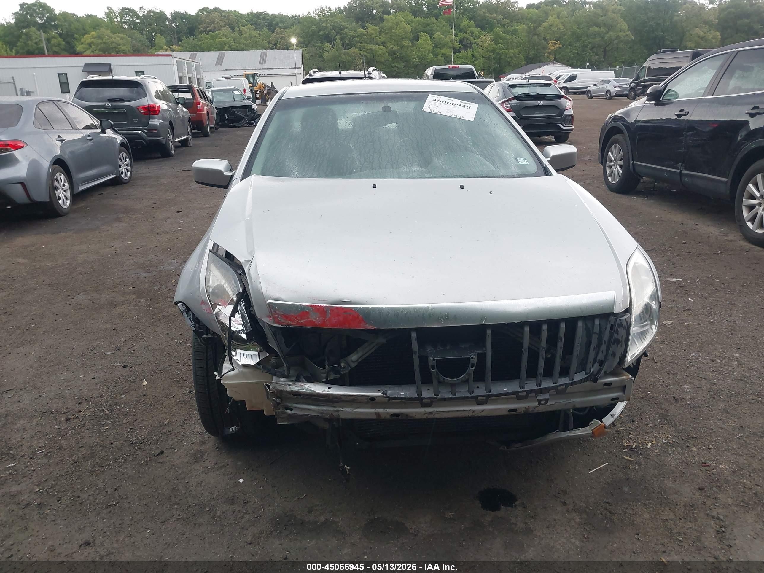 2010 Mercury Milan Premier Silver vin: 3MEHM0JG6AR659154