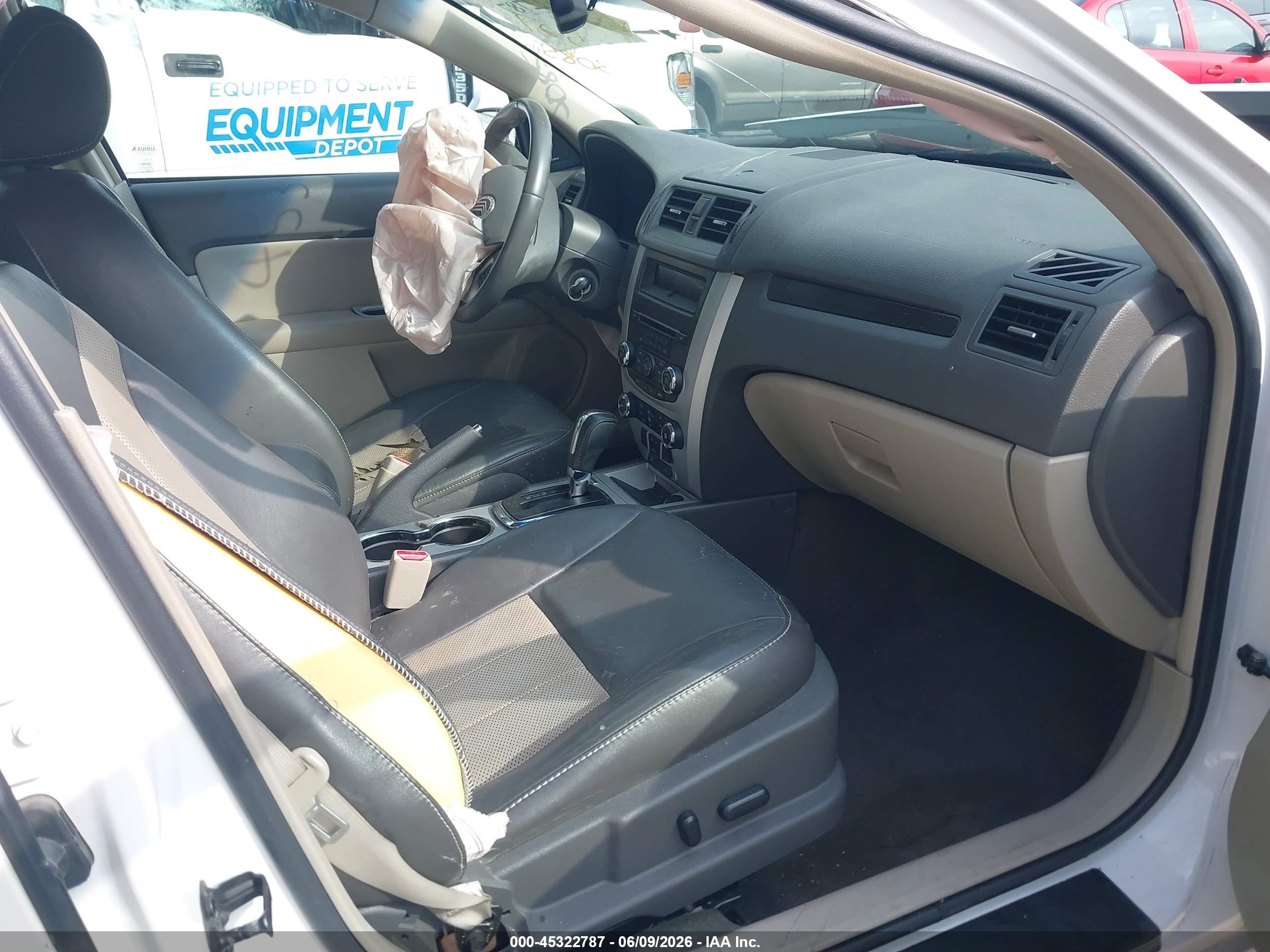 2011 Mercury Milan Premier White vin: 3MEHM0JG6BR603085