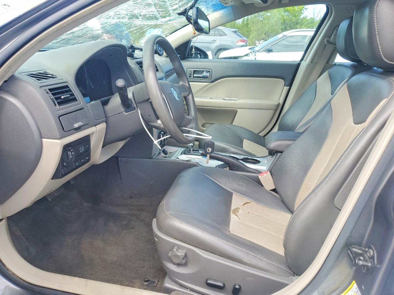 2010 Mercury Milan Premier Gray vin: 3MEHM0JGXAR621779