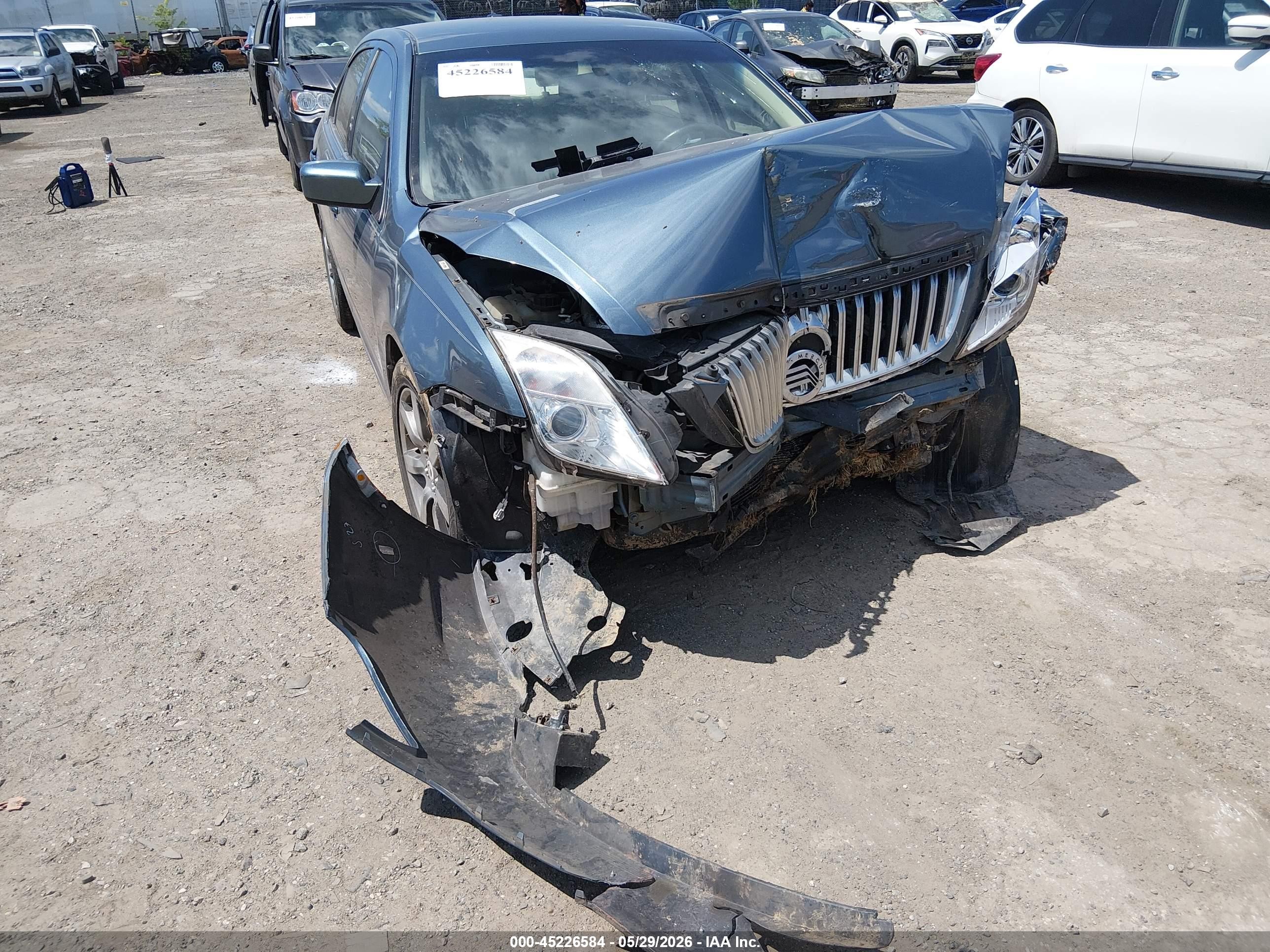 2011 Mercury Milan Premier Light Blue vin: 3MEHM0JGXBR605292