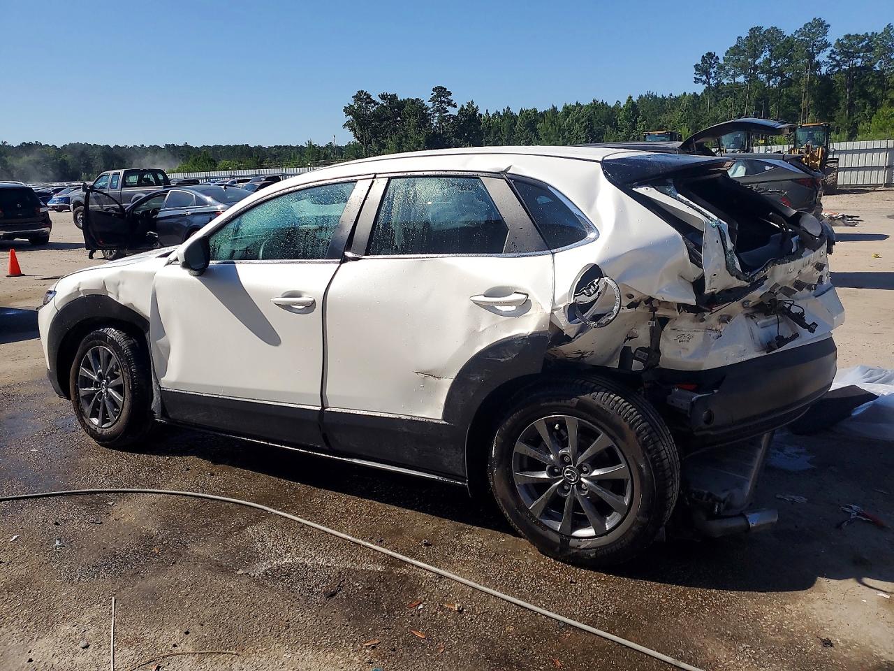 2021 Mazda Cx-30 White vin: 3MVDMAAL7MM265861