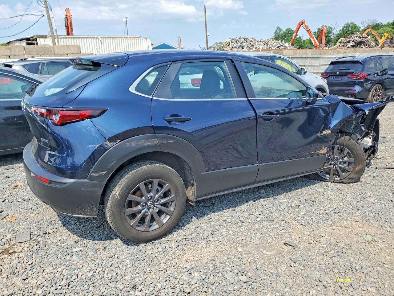 2025 Mazda Cx-30 Blue vin: 3MVDMBAM1SM820993