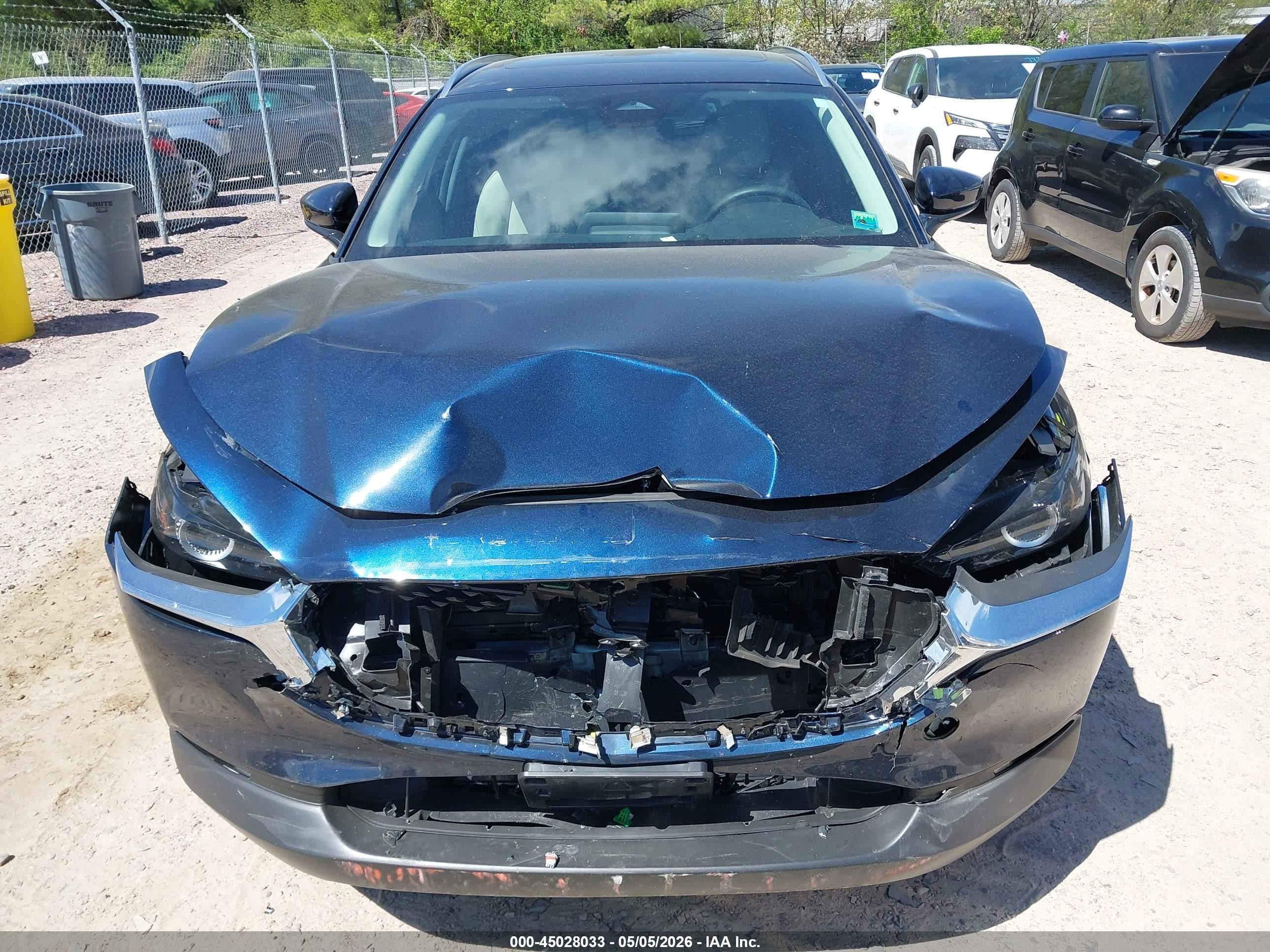 2025 Mazda Cx-30 2.5 S Preferred Package Blue vin: 3MVDMBCM1SM853103