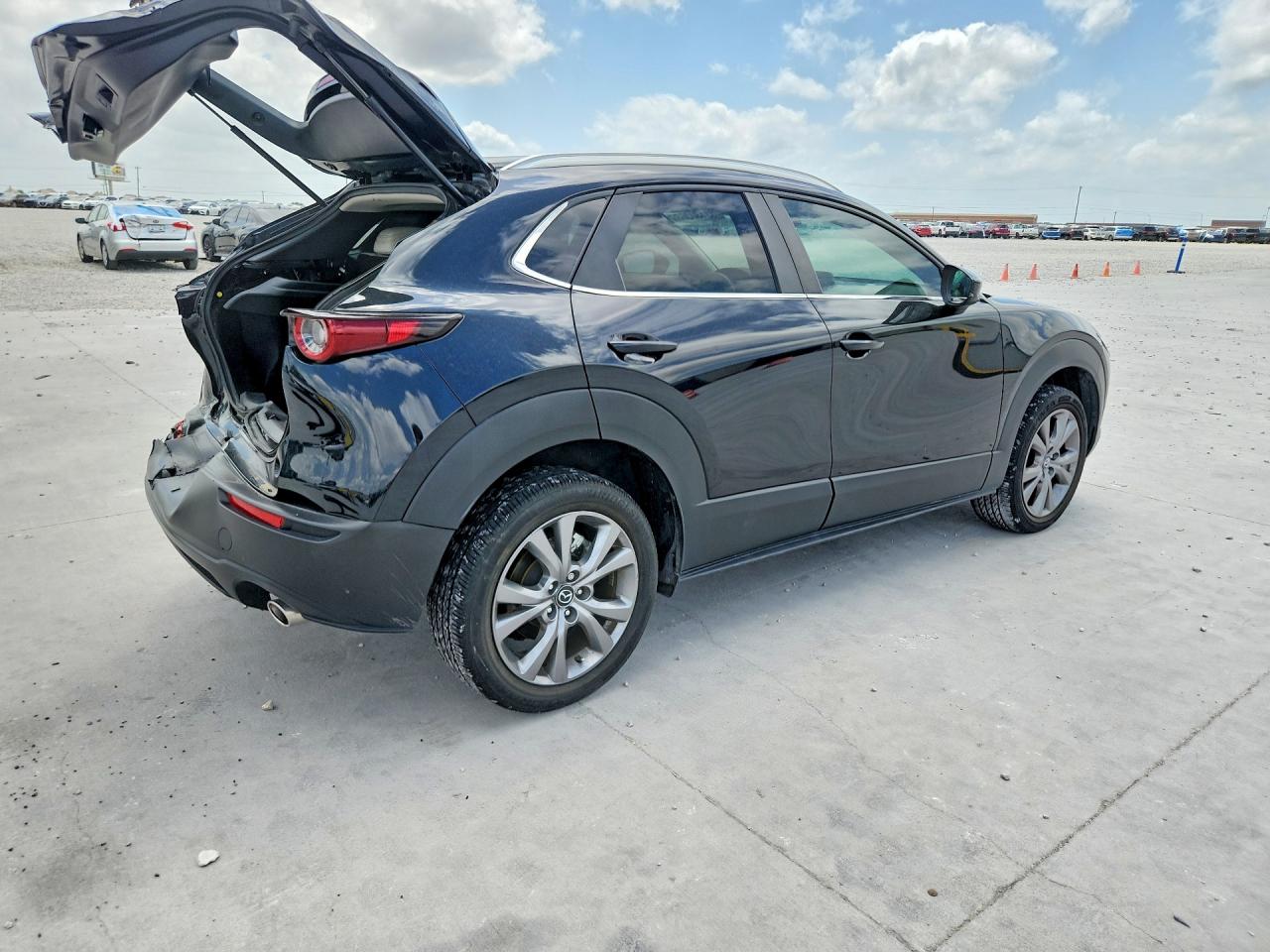 2024 Mazda Cx-30 Preferred Black vin: 3MVDMBCM2RM690875