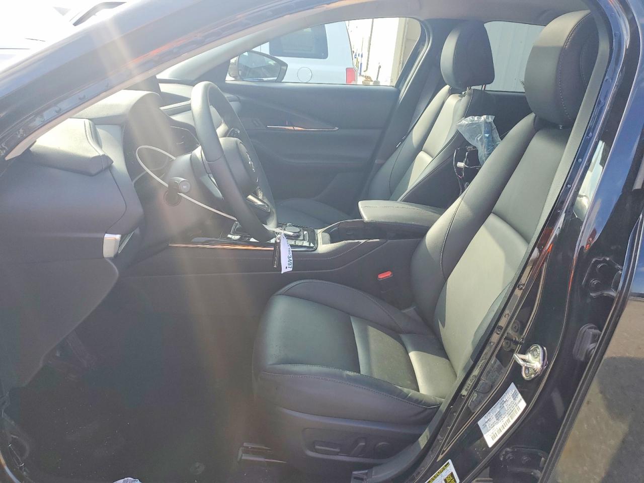 2025 Mazda Cx-30 Preferred Black vin: 3MVDMBCM3SM765167
