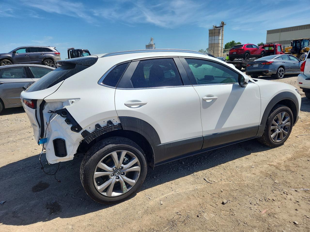 2025 Mazda Cx-30 Preferred White vin: 3MVDMBCM6SM851301