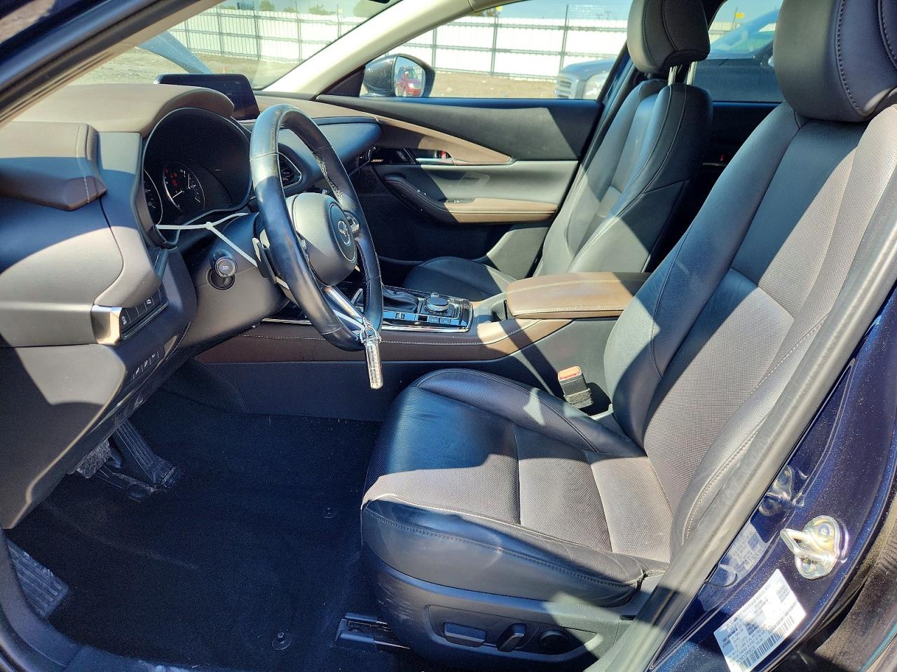 2023 Mazda Cx-30 Premium Black vin: 3MVDMBDY2PM586238