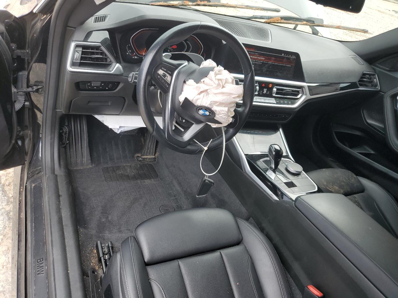 2022 Bmw 230i    Black vin: 3MW23CM03N8C47101