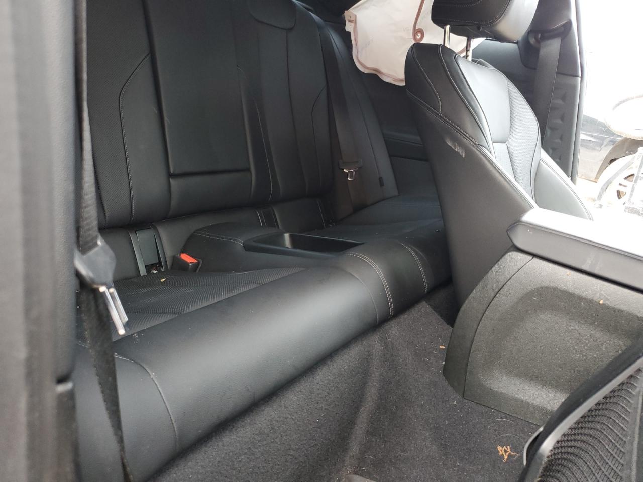 2022 Bmw 230i    Black vin: 3MW23CM03N8C47101