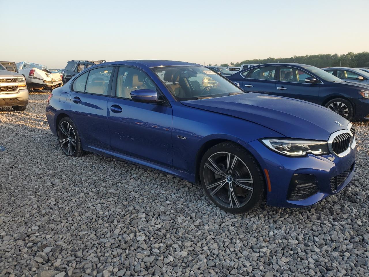 2022 Bmw 330xe    Blue vin: 3MW5P9J02N8C35076